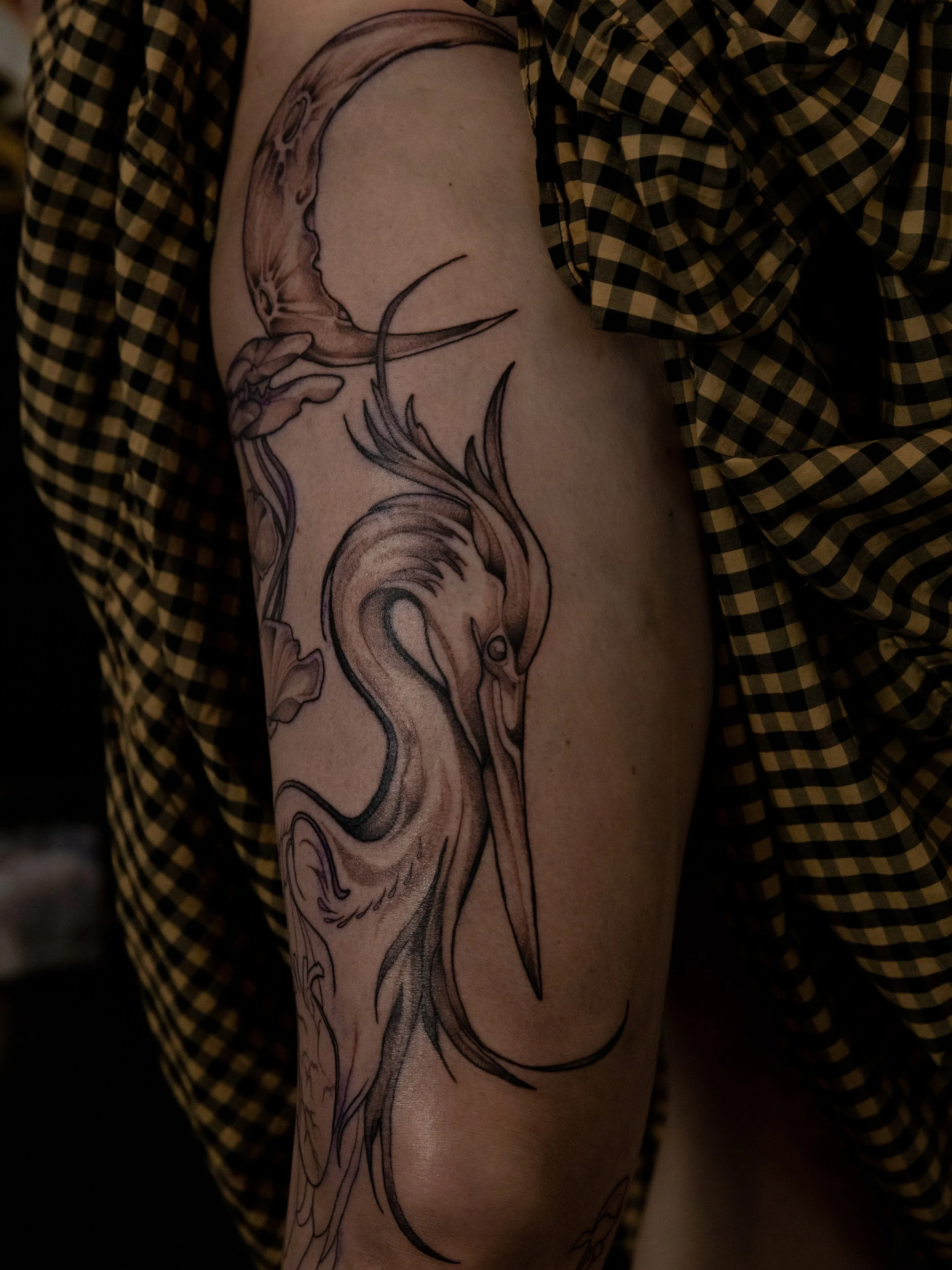In-progress leg sleeve for my friend Avery! After years of shaping the idea, watching it come to life feels really special. Can&rsquo;t wait to finish it ❣️
