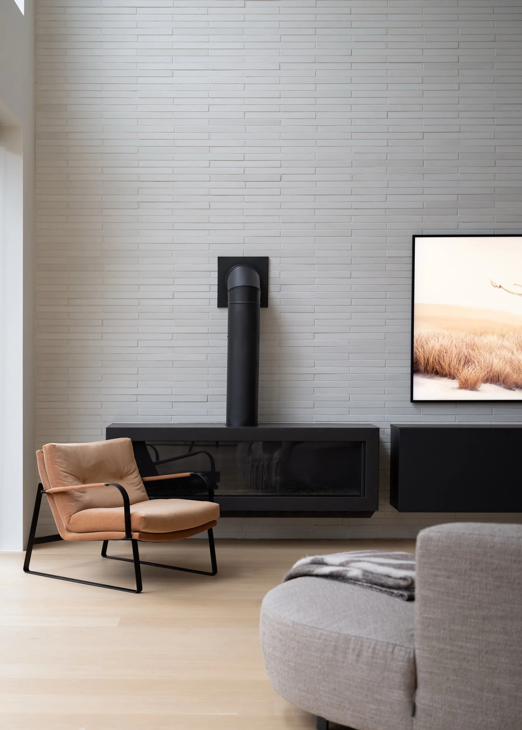 protopia-montclair-residence-forest-hill-toronto-living-room-fireplace.jpg