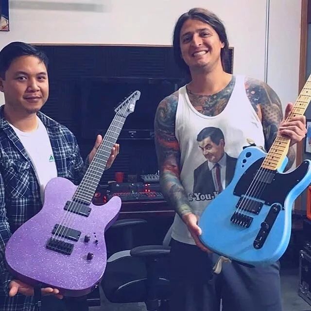 Happy Memorial Day 🇺🇸 Today we honor the soldiers who are no longer with us and remember to cherish the ones that are still around just a bit more. Thank you for your service. 
Today we&rsquo;d like to send a special shout out to our boy @itslauren