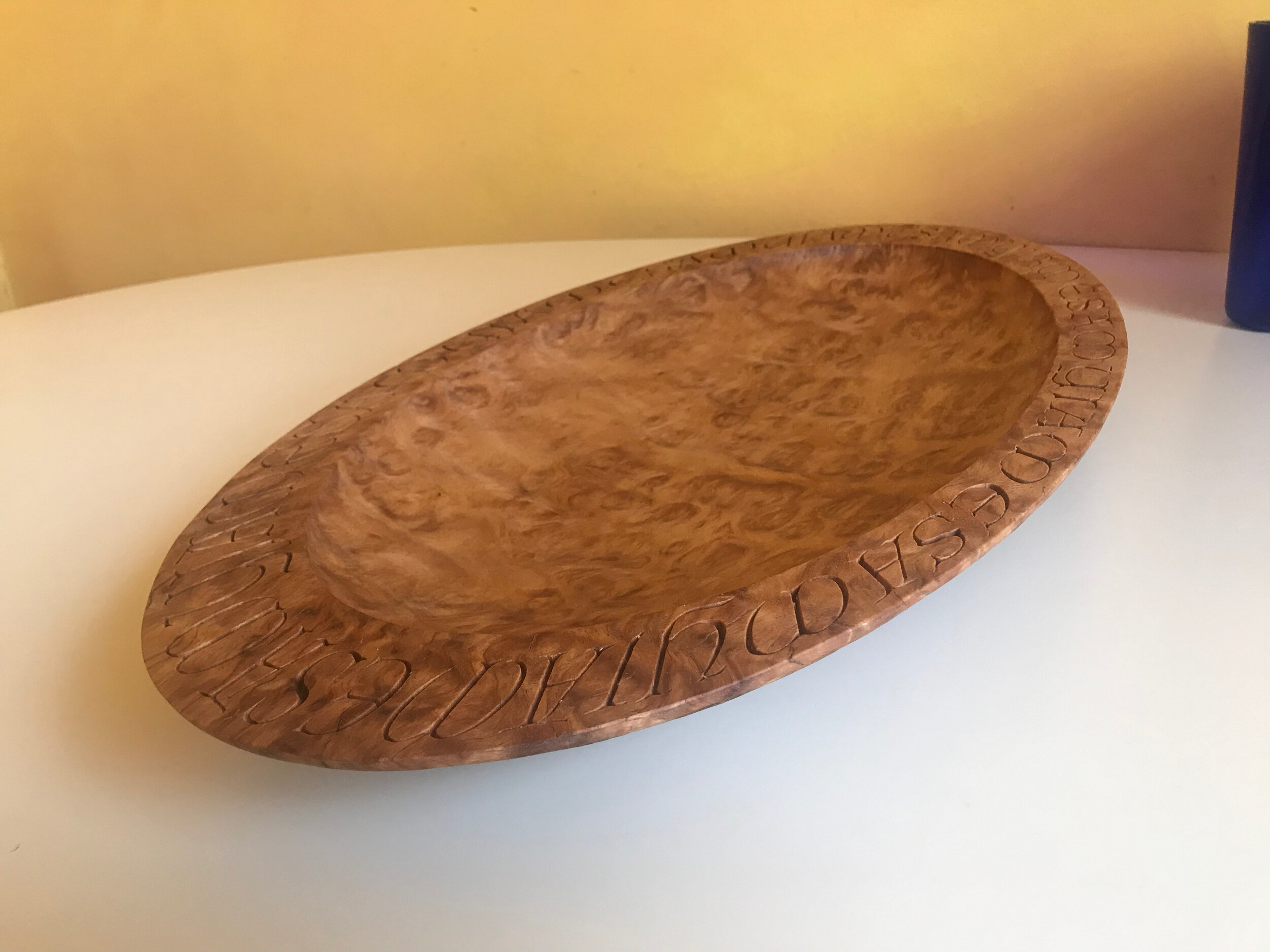 Engraved rim bowl