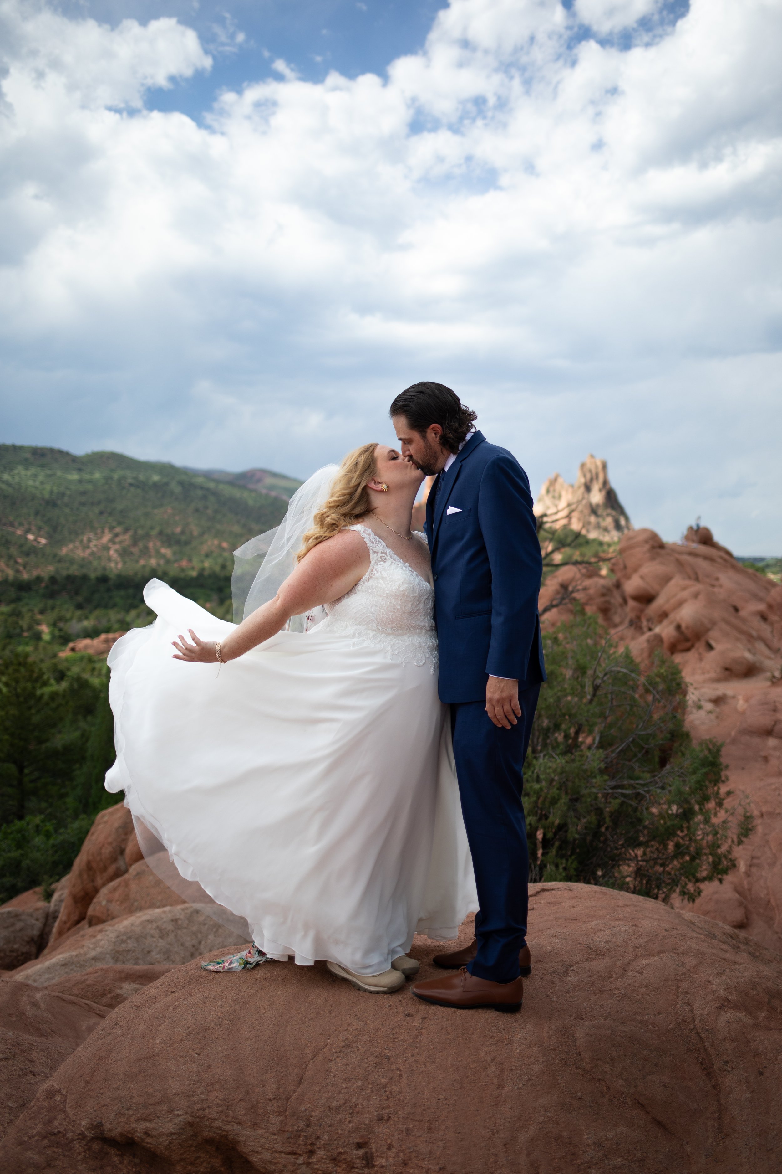 Chris&Carmel-SneakPeak-14.jpeg