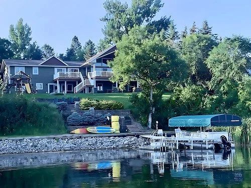 Lakeside enhanced.jpg