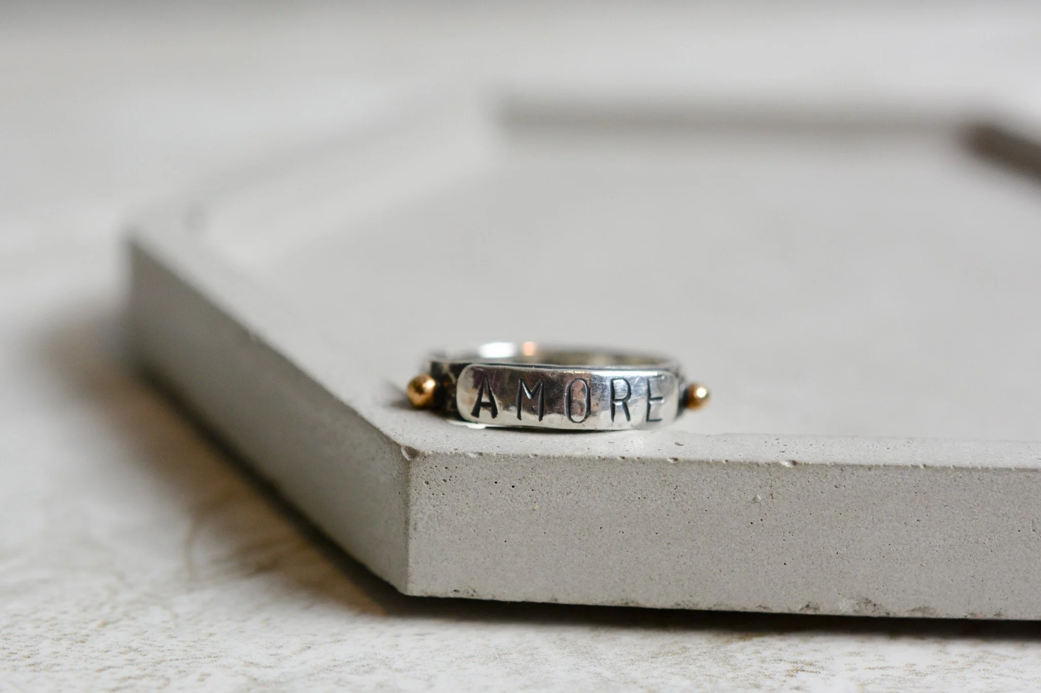 Amore Stacking Ring_7_ LHD .jpg