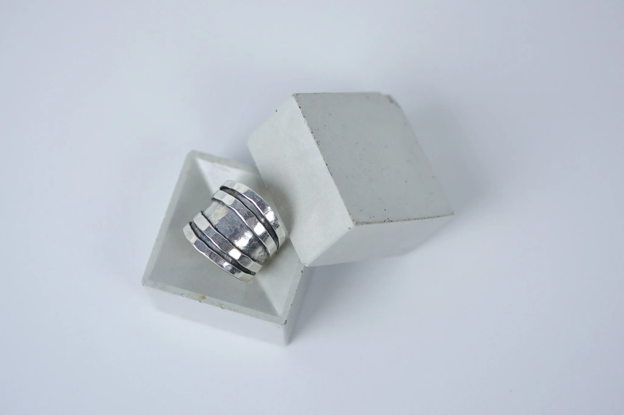 Shang Choc M-11-950.jpg