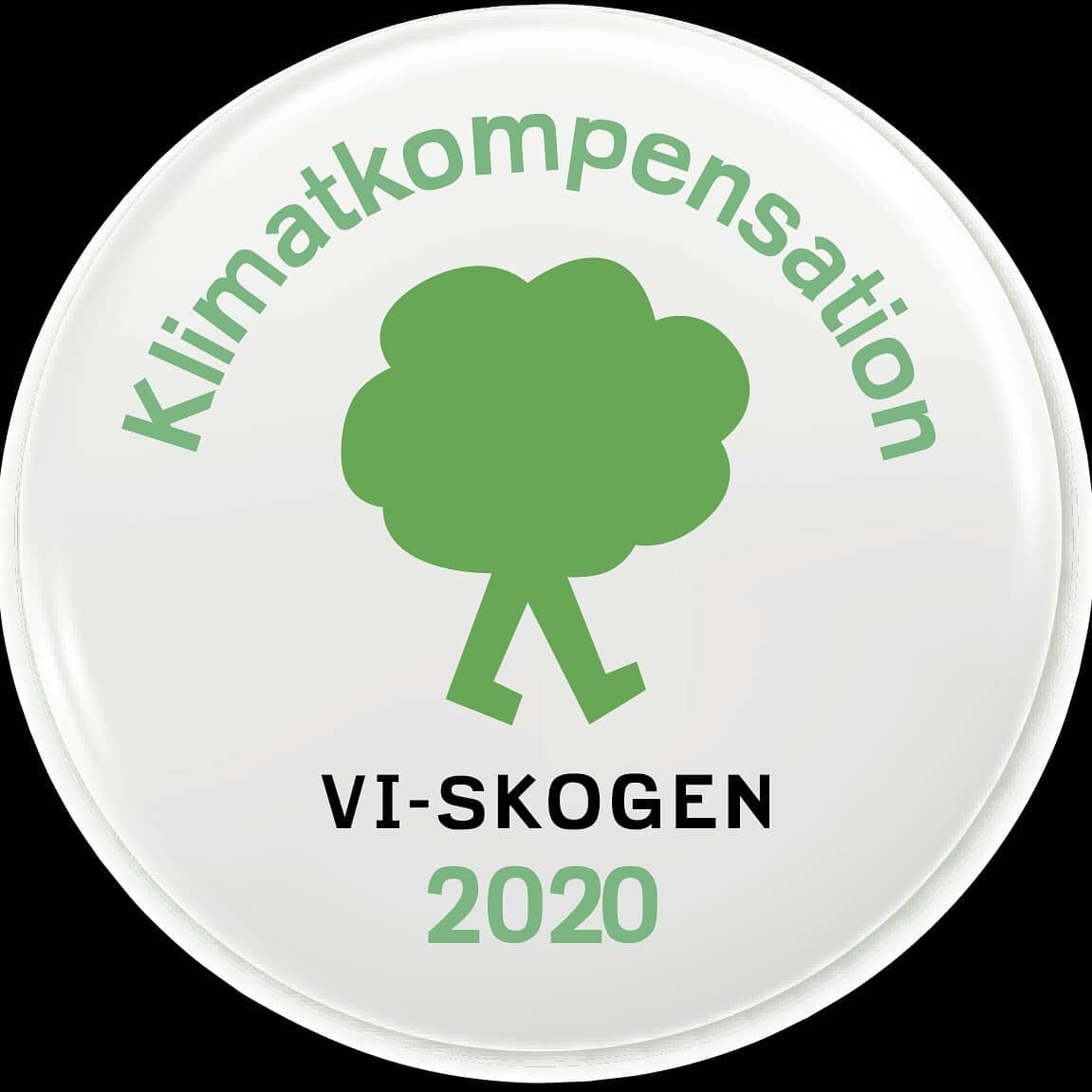 Vi klimatkompenserade just via @Vi-skogen som genom tr&auml;dplantering och implementering av h&aring;llbara jordbruksmetoder bek&auml;mpar b&aring;de klimatf&ouml;r&auml;ndringar och fattigdom. Vi-skogens metoder absorberar v&auml;xthusgaser samtidi