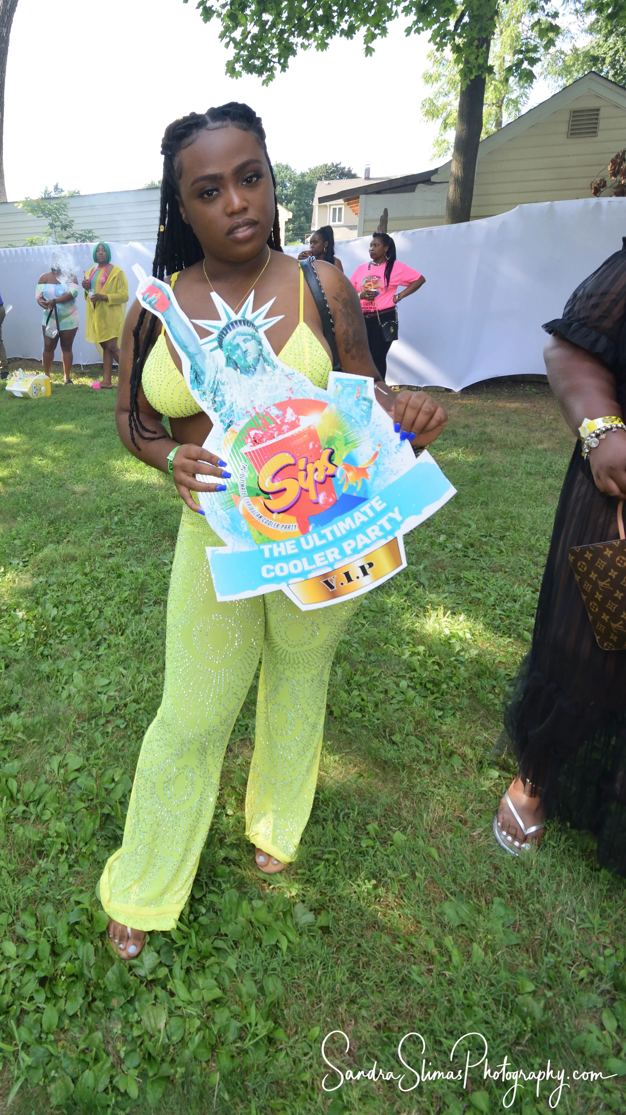 DSC_0167_00001.jpg