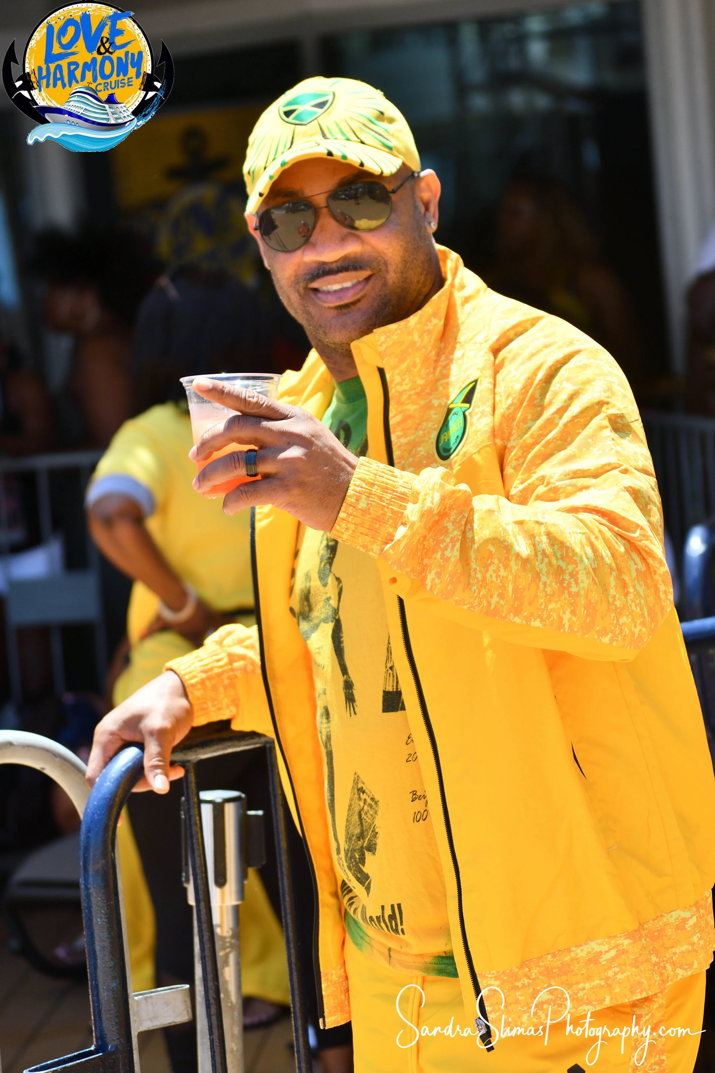 DSC_8715_00001.jpg