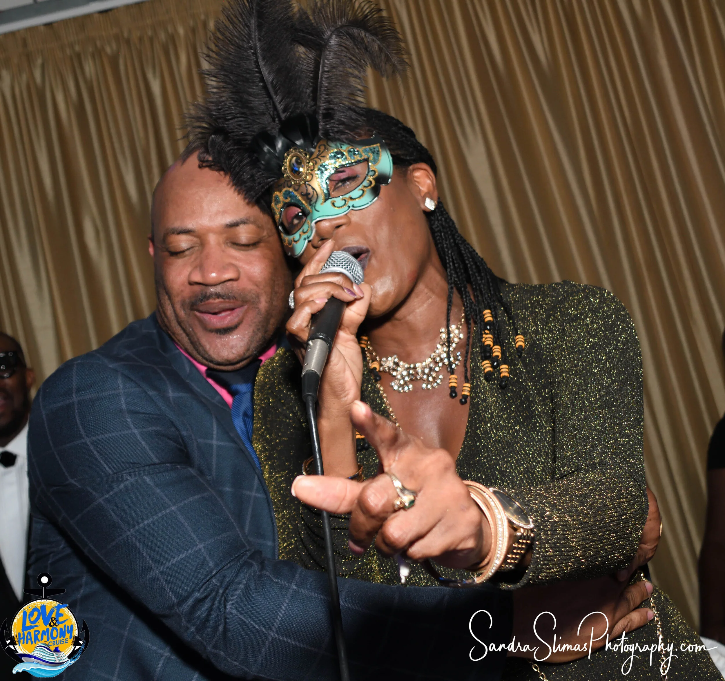 CAPTIN'S MASQUERADE BALL