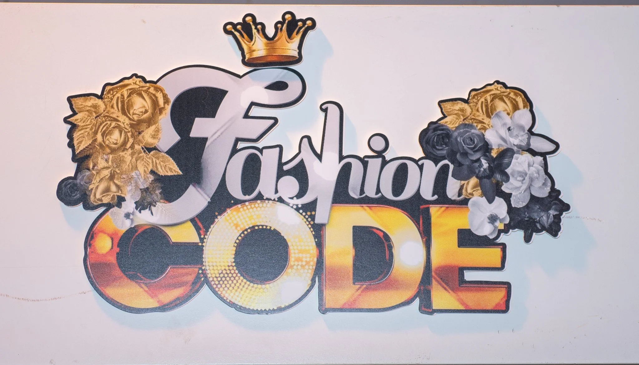 FASHION CODE WHITE & BLACK EDITION