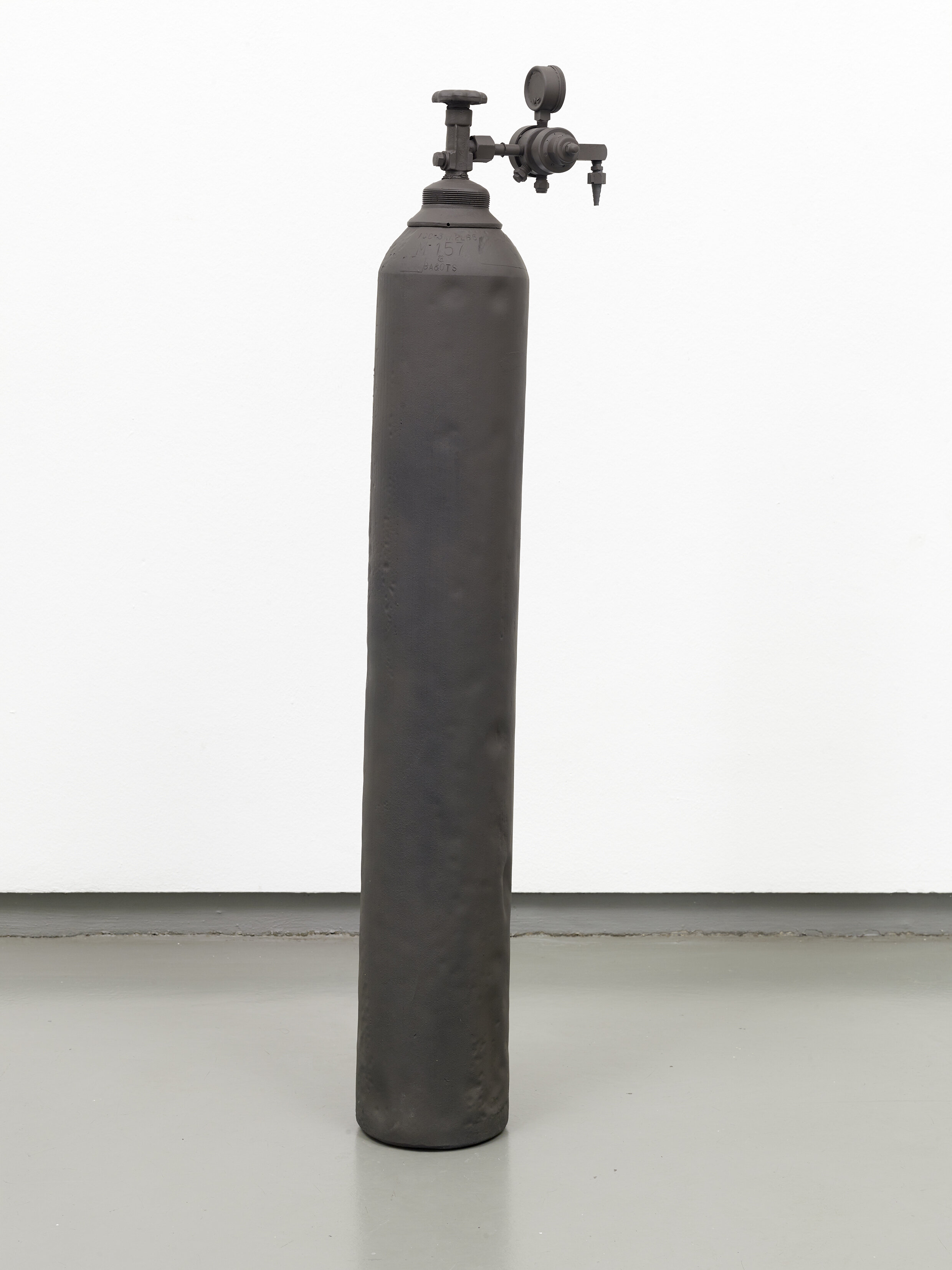  Untitled, 2015. Polyurethane and enamel. 50 x 21 x 7 inches 