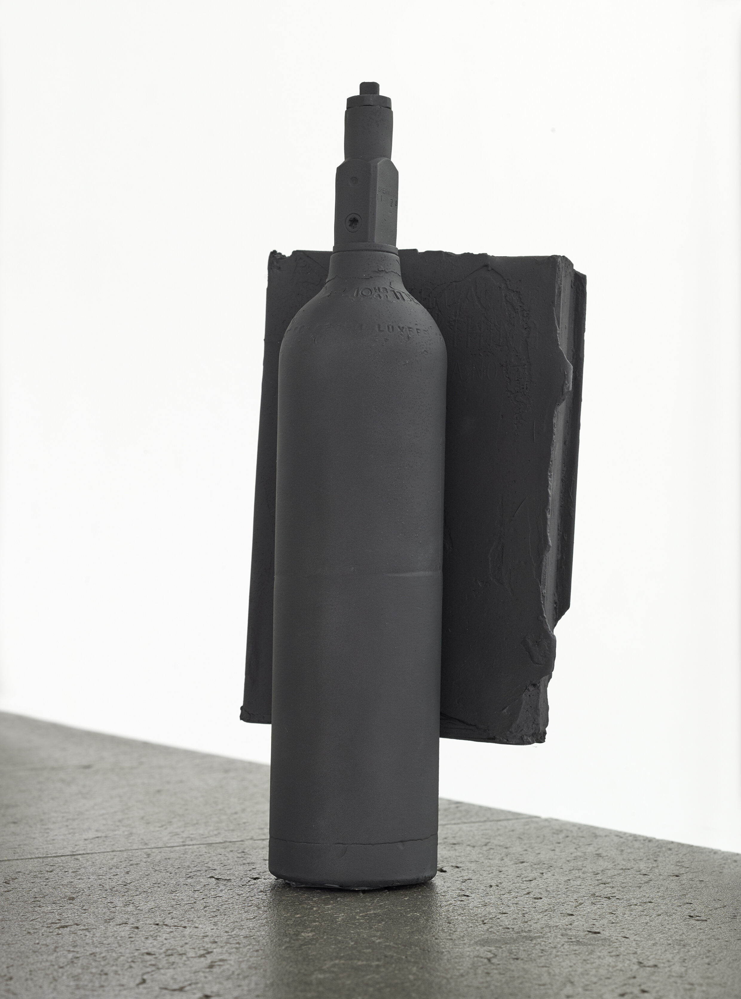  Untitled, 2015. Polyurethane and enamel. 15.5 x 6.5 x 4.5 inches 