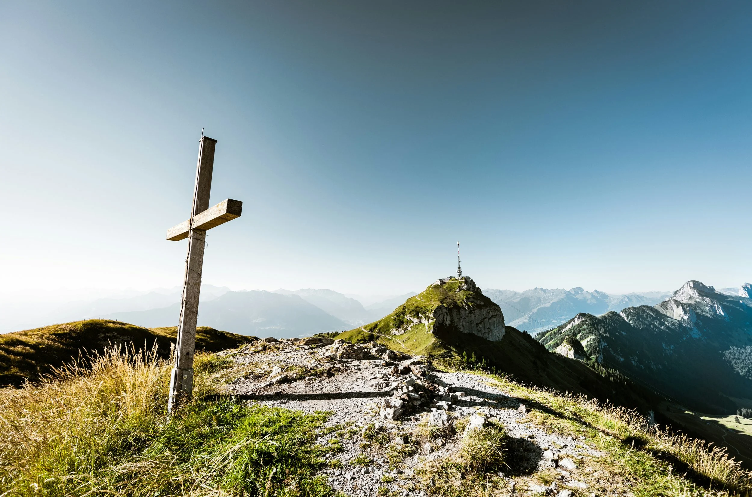 Four Things to Think About Before Enjoying the Lord’s Supper