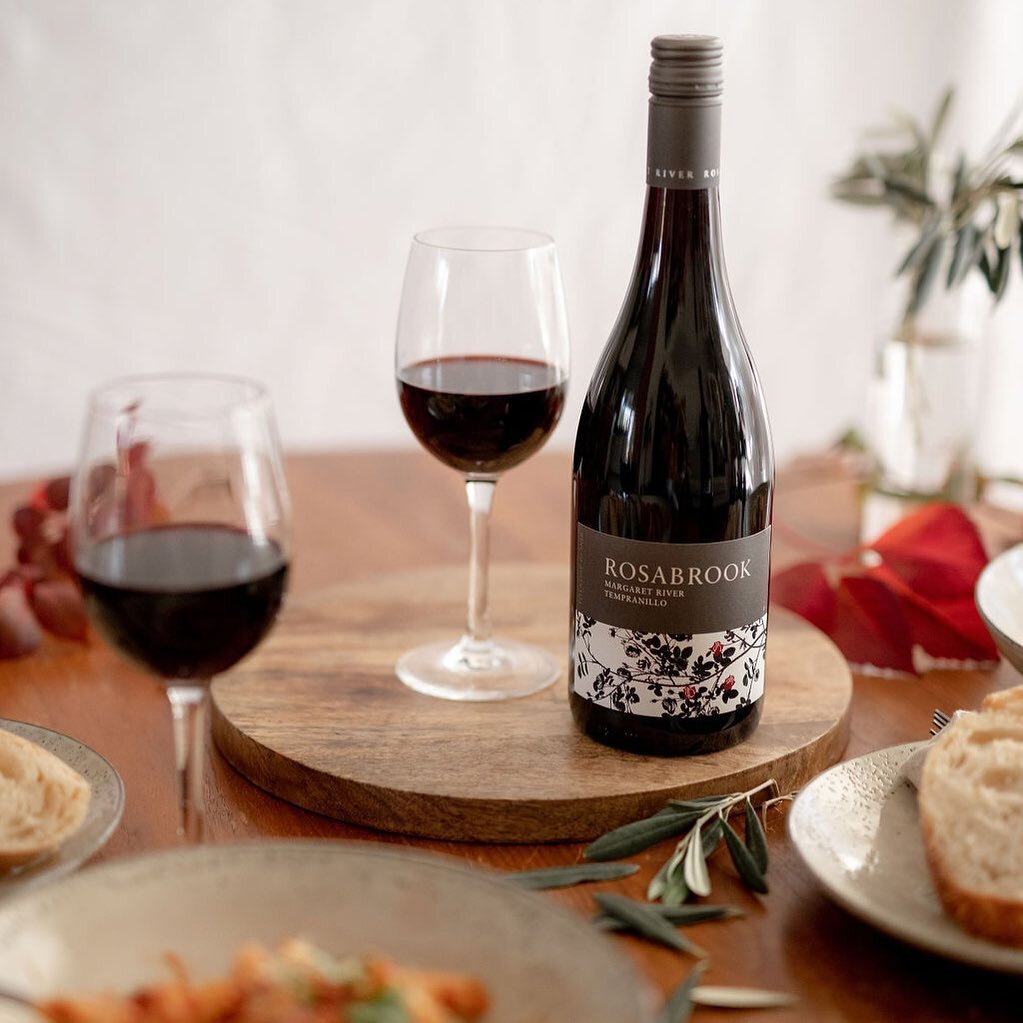 Did you know it&rsquo;s #internationaltempranilloday?

Try our @winecompanion rated 2018 Tempranillo @danmurphys Hyde Park tomorrow from 3pm. On Member Offer for $20&hellip;save $4👌🍷