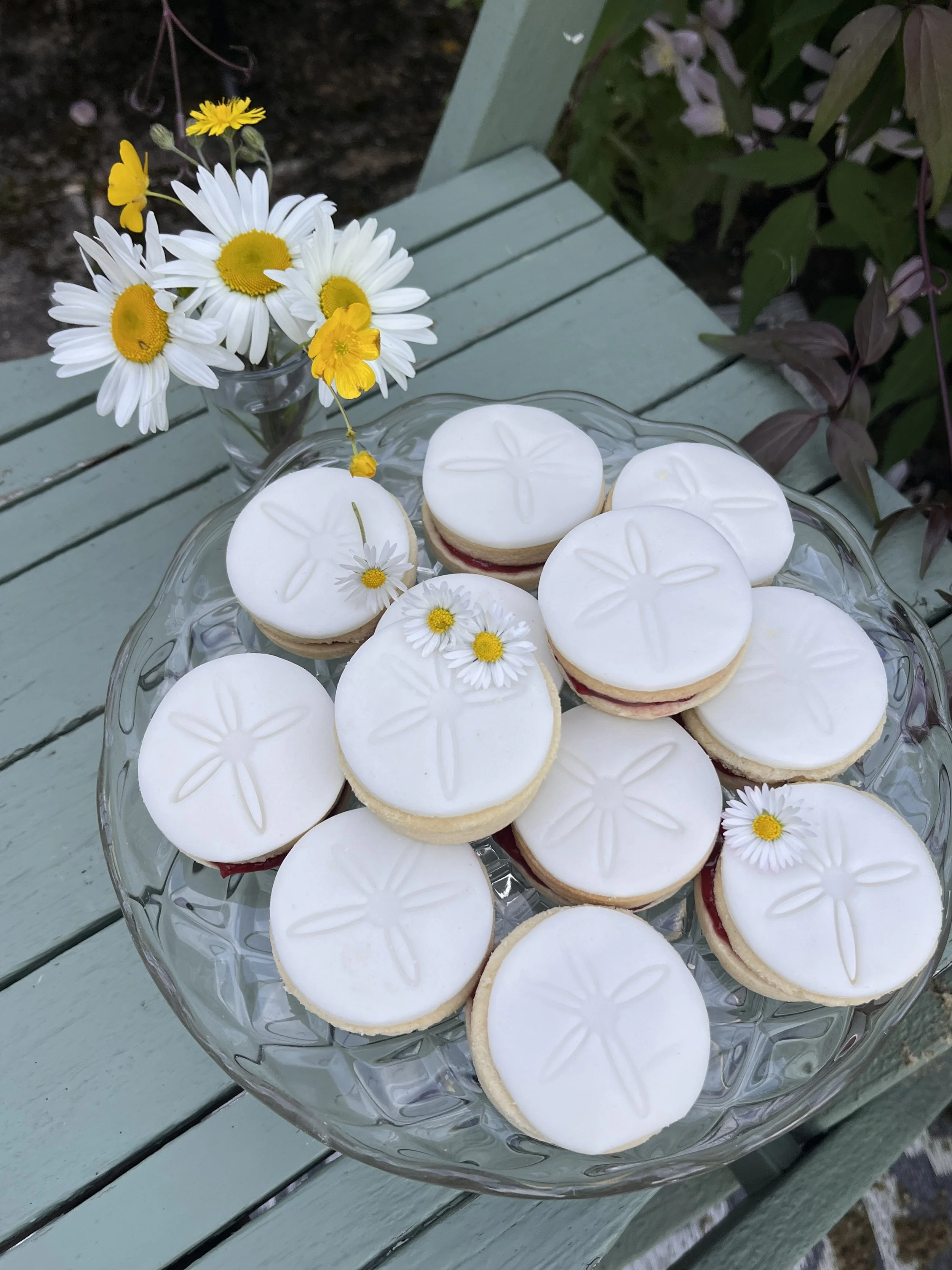 GROW biscuits