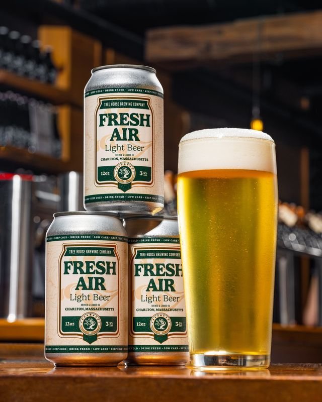 Fresh week, Fresh Air.

This low-calorie, low-carbohydrate, low-alcohol crusher is gently hopped with Citra for a refreshing citrus kick!

#productphotography #productphotodaily #photography #craftbeer #treehousebrewing #beergram #beerstagram #beersa