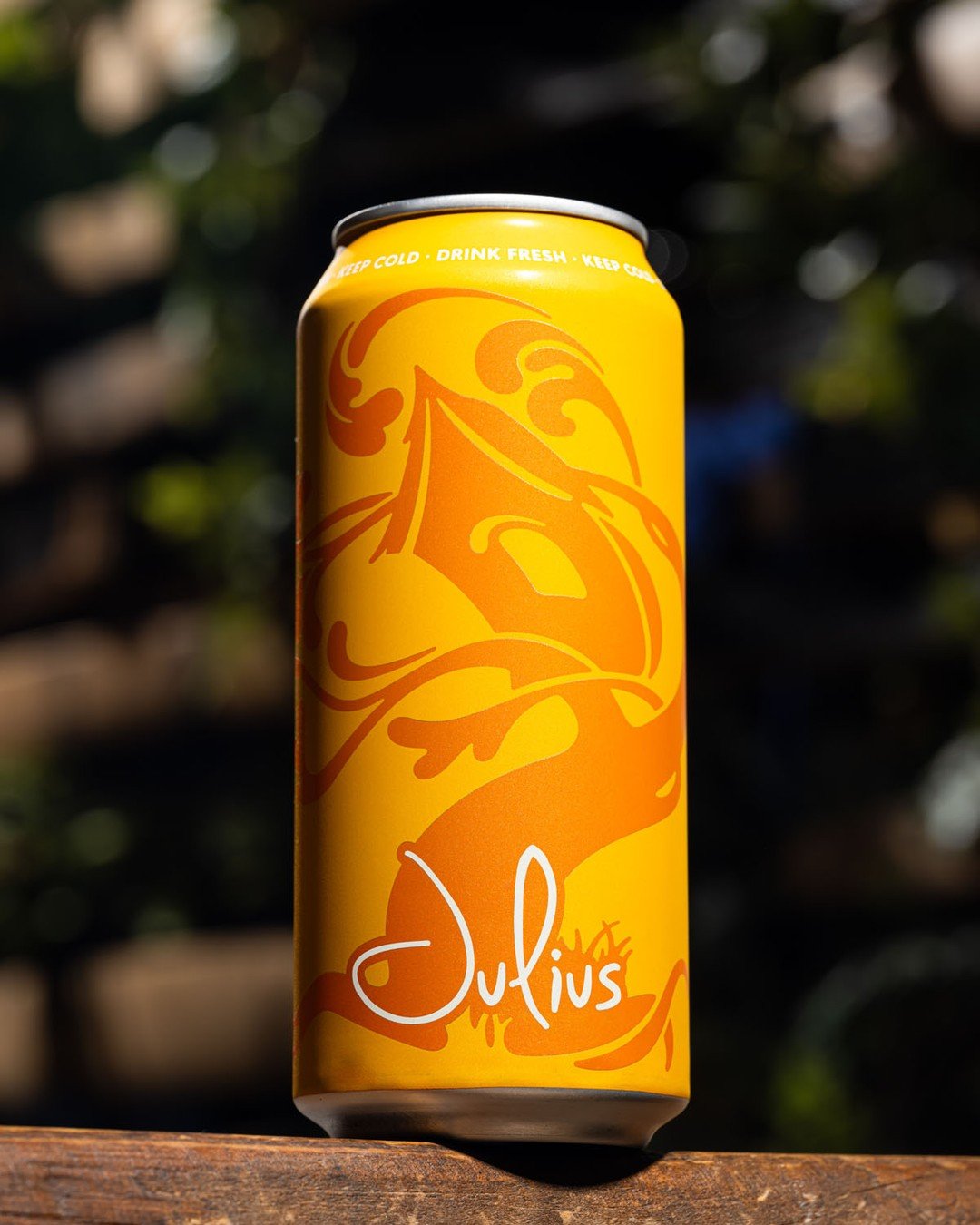 We're going to try our damndest not to run out of the juice this month, and to that end, we're packagin' more of it today to make sure we're well-stocked through the weekend.

#productphotography #productphotodaily #photography #craftbeer #treehouseb