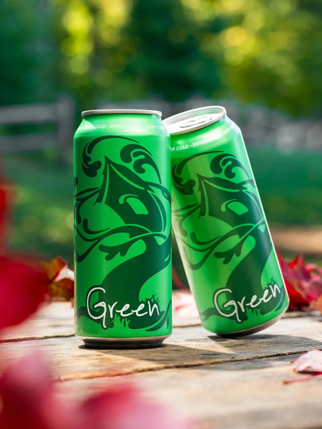 We make our own luck.🍀

Green is fresh and tastes like pineapple with a capital P!

#productphotography #productphotodaily #photography #craftbeer #treehousebrewing #beergram #beerstagram #beersandcameras #beerlover #beerbeerbeer #beerme #beergeek #