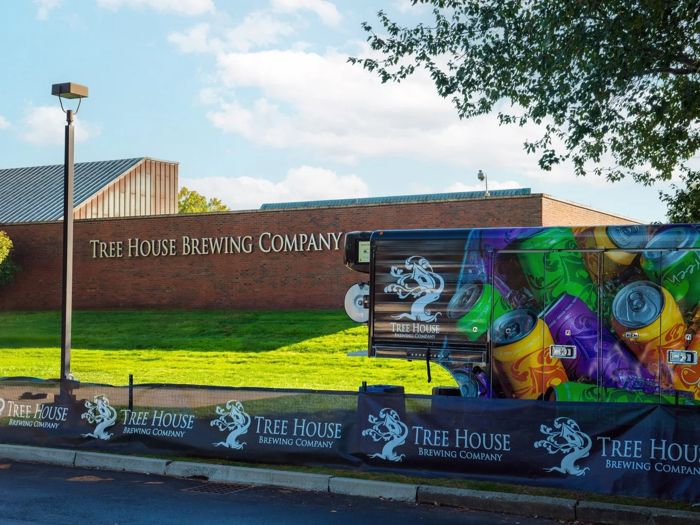 We&rsquo;re bringing this snazzy can trailer on the road next weekend. 🫣😯😯😯

First person who guesses the correct Town/City (if anyone) we&rsquo;ll e-mail a hundred dollar gift card.

Winner announced Monday evening (10.13) at 8 PM - of course, n