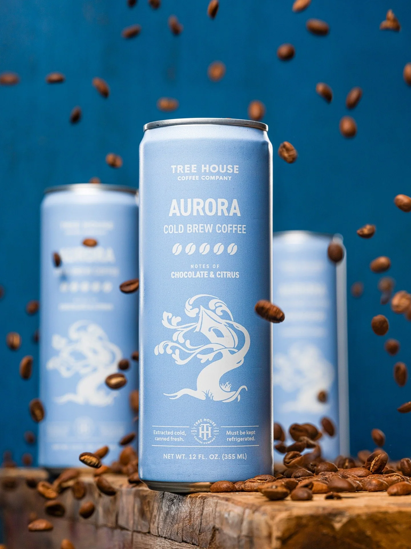 Aurora is snappy, crisp, and full of milk-chocolate notes. In short, it's cold-brew bliss, available fresh at Tree House.

#productphotography #photography #productphotodaily #coffeegram #coffeelover #coffeephotography #cofffeepic #coffee #treehouseb