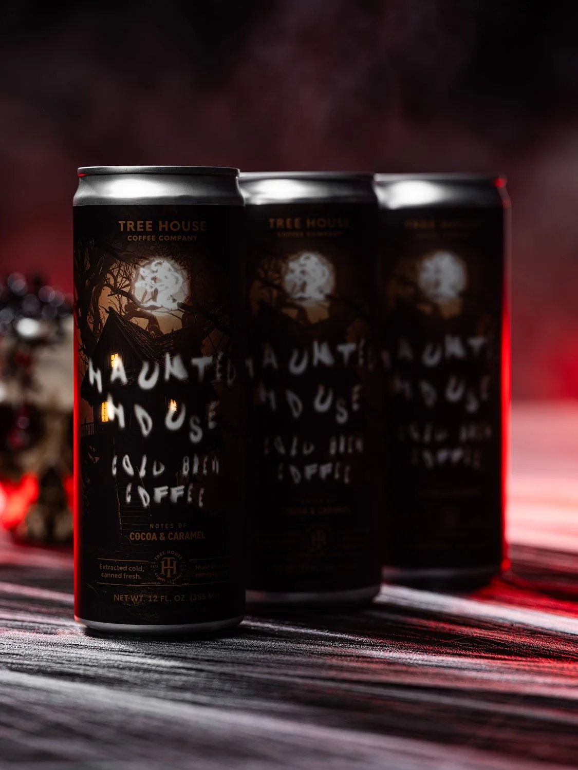 The only thing scarier than running out of coffee is how good this seasonal release is.

Haunted House Cold Brew is conditioned with an amplified dose of cacao nibs and extended resting time. 

This spooky treat conjures the rich chocolate flavor of 