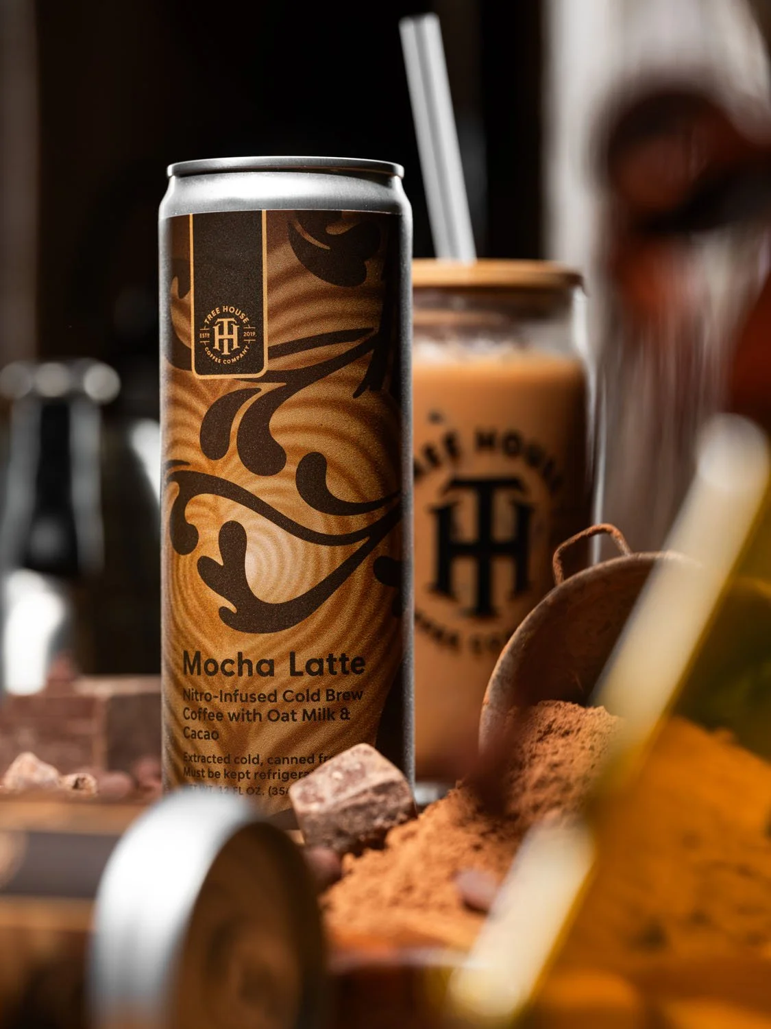 Concluding a fantastic trio of cold brew on this crispy Friday is Mocha Latte!

Mocha Latte is super creamy with rich notes of cocoa from an infusion of our house-made chocolate syrup.

#productphotography #photography #productphotodaily #coffeegram 