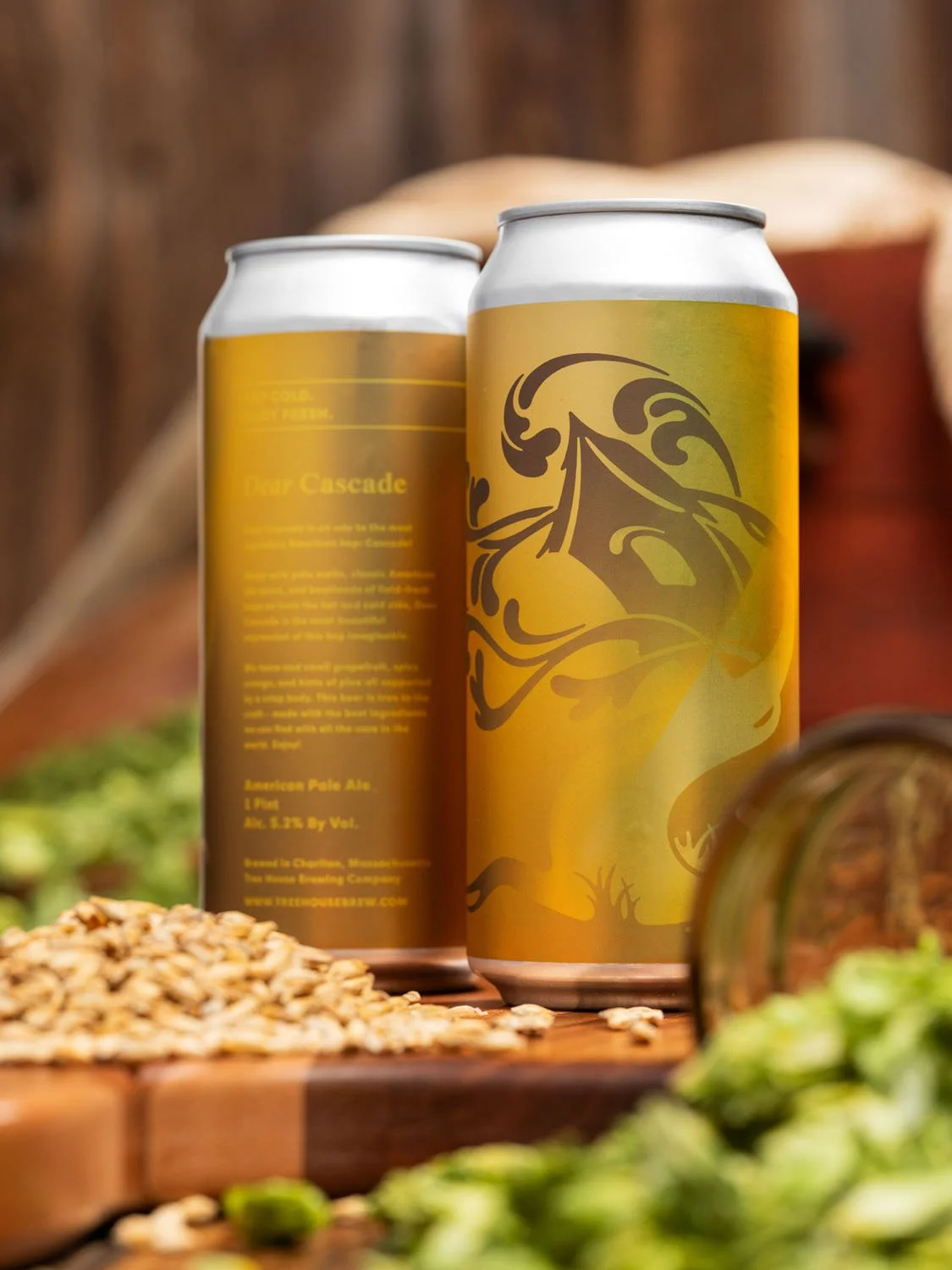 Cascade is an American legend with staying power. When the craft beer scene was a fledgling movement, Cascade's citrus and pine quality captivated brewers and, in turn, beer drinkers across the country.
Dear Cascade is our tribute to this cornerston