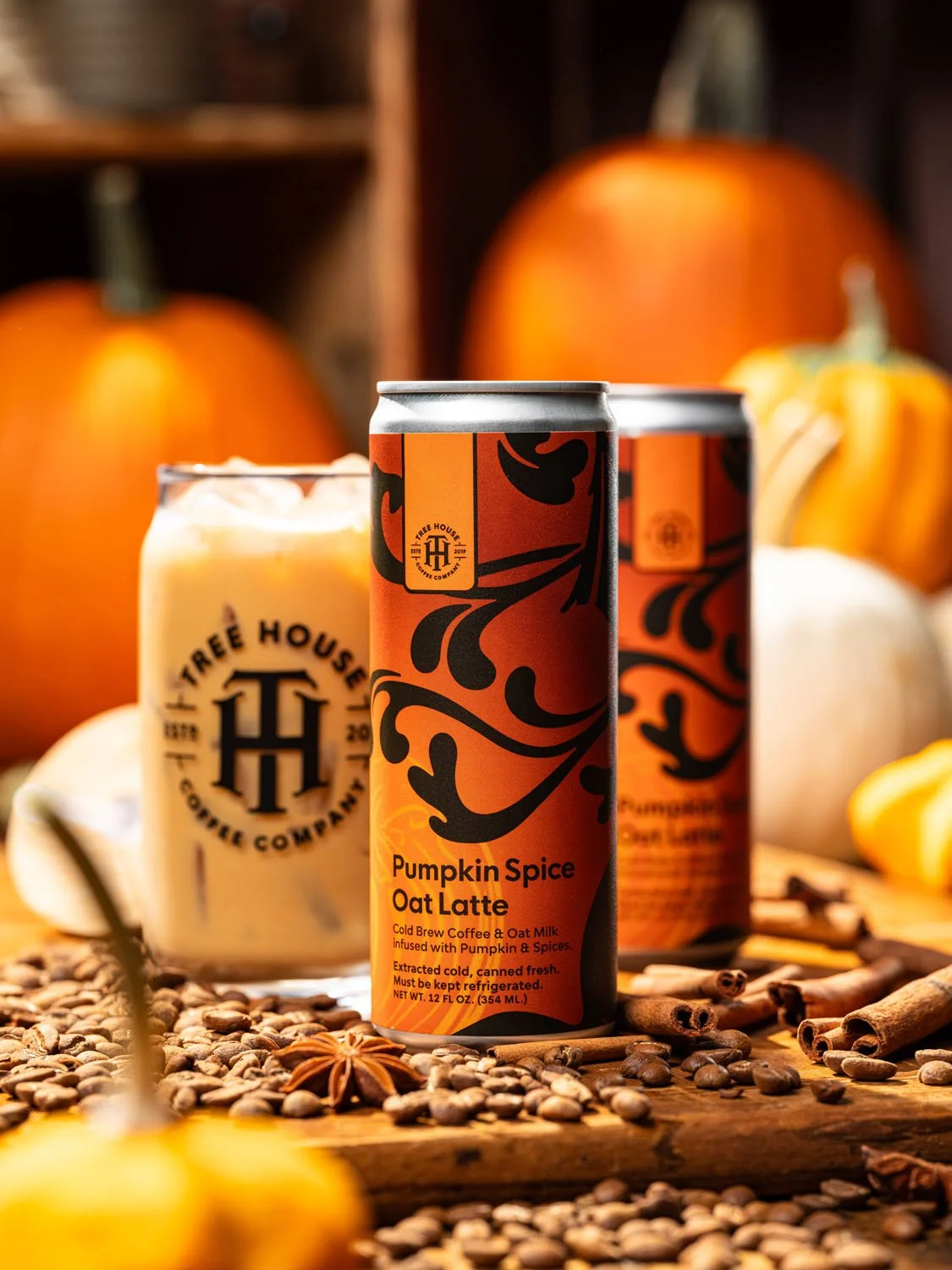 Nothing says autumn like pumpkin spice and a latte that evokes a sense of nostalgia.

Get these freshies while they are here, because they will not last long.

#productphotography #photography #productphotodaily #coffeegram #coffeelover 
#coffeephoto