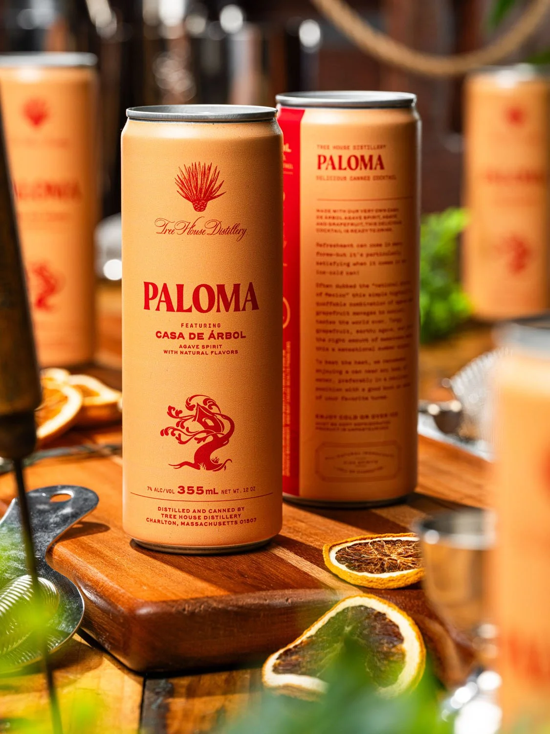 We will not go quietly into that dark night!

The days are getting darker faster, but Paloma is here to help soothe the transition.

Our sunny agave spirit, Casa De Arbol, adds a mellow and fruity note to the bright zing of grapefruit. It's a bubbly 