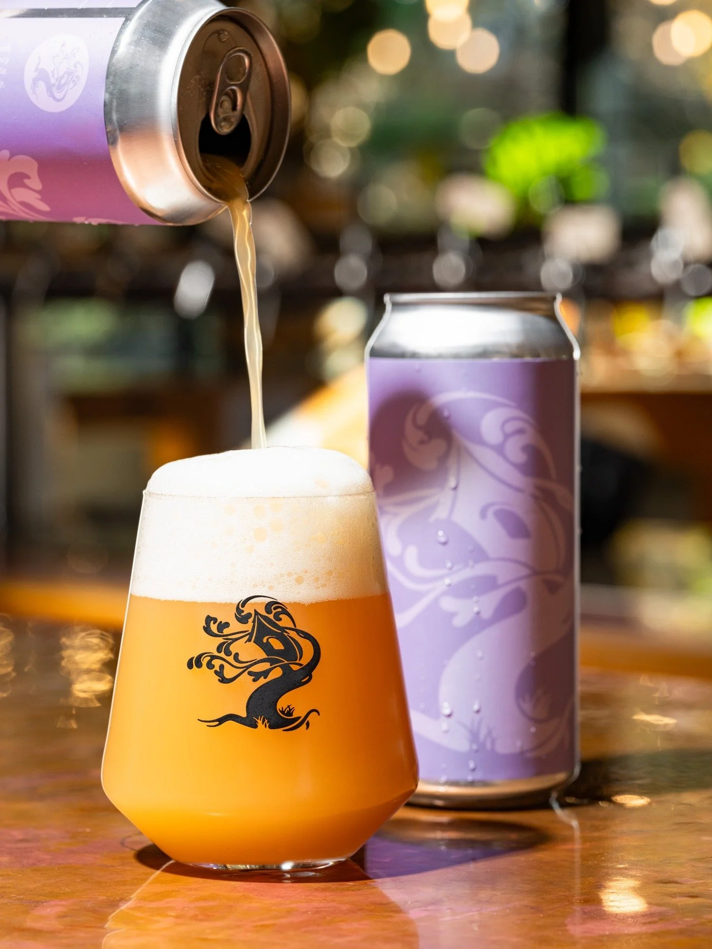 Daze, the prince of our Haze lineup, is juicy, perfectly balanced, and delightfully drinkable.

🤴🤴🤴

#productphotography #productphotodaily #photography #craftbeer #treehousebrewing #beergram #beerstagram #beersandcameras #beerlover #beerbeerbeer 