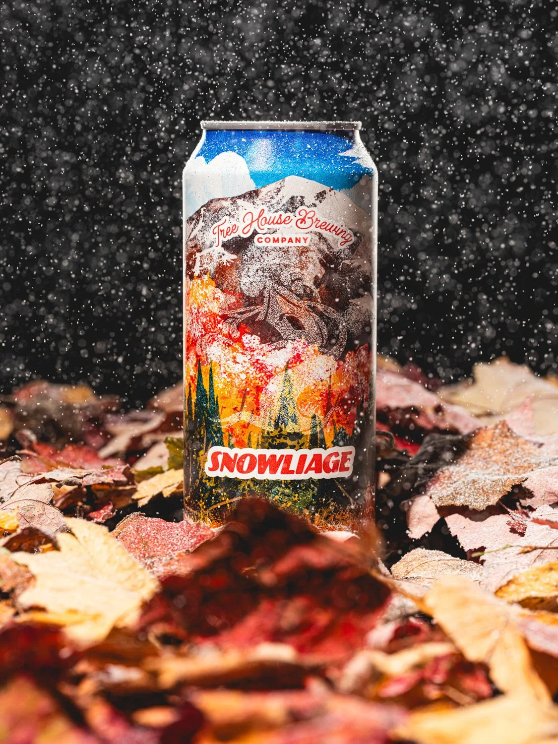 Snowliage presents with tropical notes that jump from its frothy head. Citra and Zumo hops bring notes of grapefruit juice and bright lime, while an experimental variety, cryptically named 24B-05, bursts with the flavors of watermelon bubblegum and r