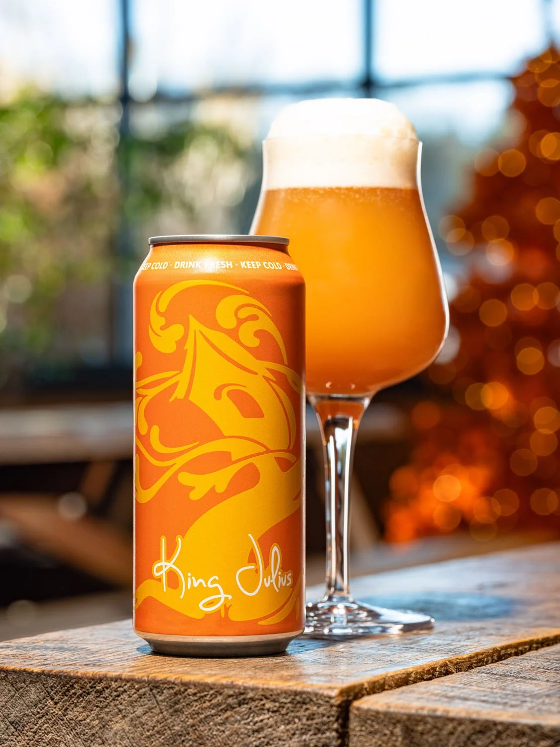 The King is in the building.

#productphotography #productphotodaily #photography #craftbeer #treehousebrewing #beergram #beerstagram #beersandcameras #beerlover #beerbeerbeer #beerme #beergeek #beertography #beernerd #fujifilm #gfx100II @fujifilmx_u