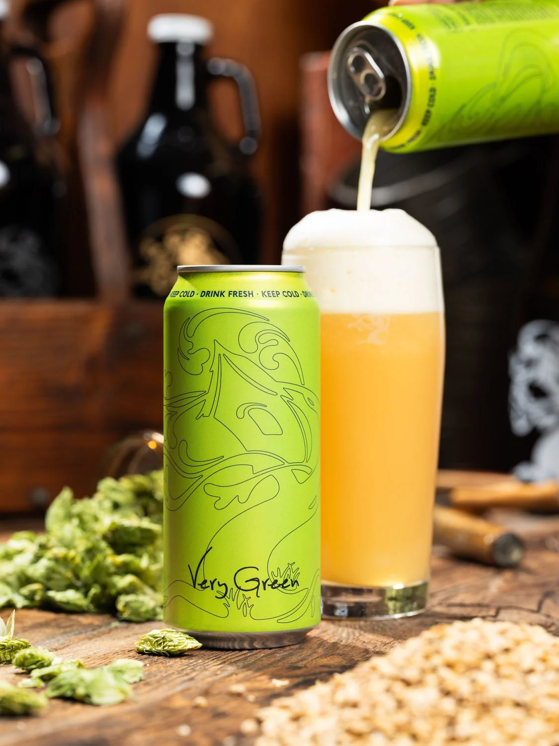 Fresh Very Green in Woodstock = a very good day to visit.

#productphotography #productphotodaily #photography #craftbeer #treehousebrewing #beergram #beerstagram #beersandcameras #beerlover #beerbeerbeer #beerme #beergeek #beertography #beernerd #fu