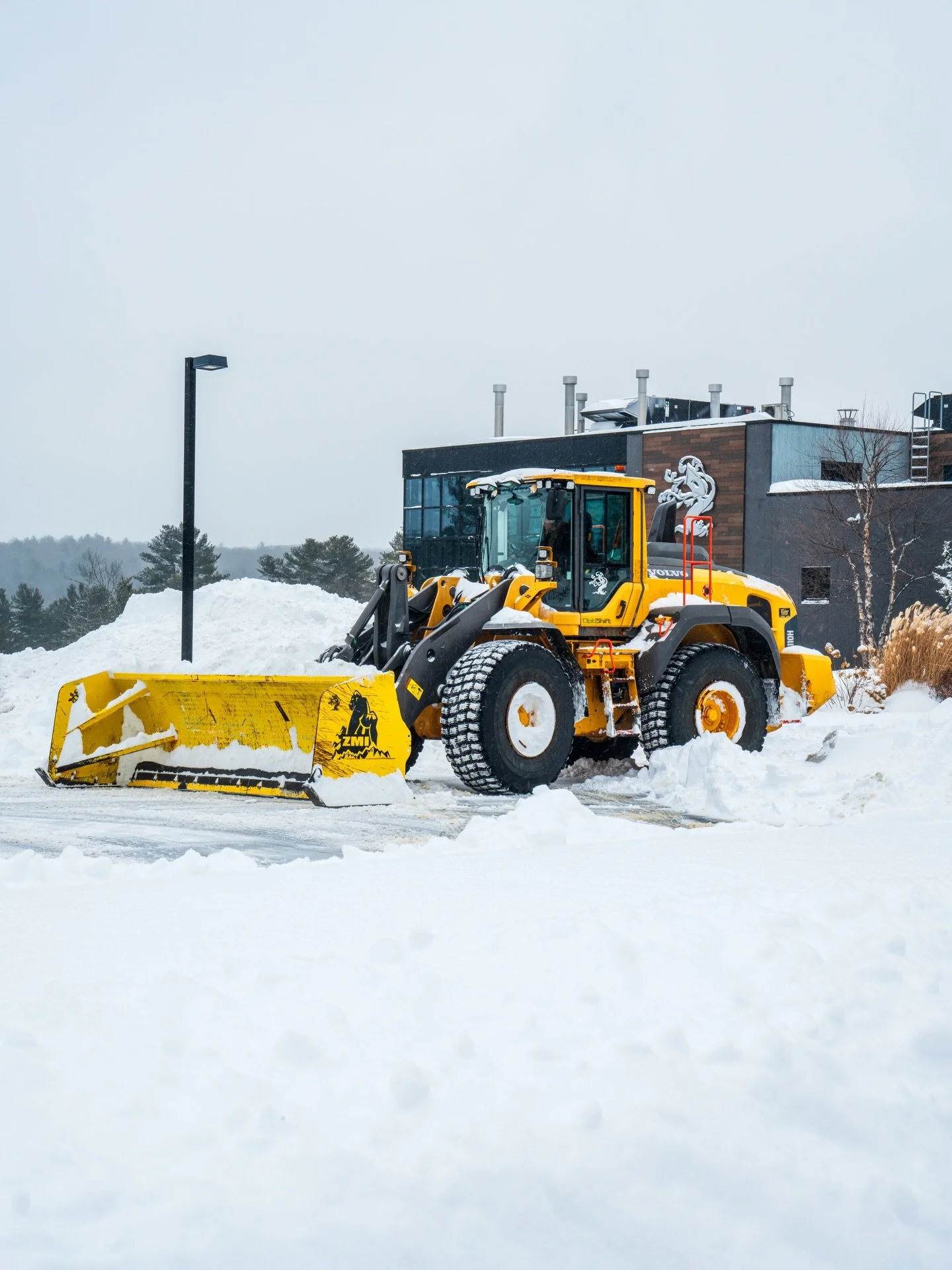 Happy Monday, gang!

We&rsquo;ll be open at noon in Charlton, Deerfield, Sandwich, Saratoga, and Tewksbury, and at 1 PM in Boston. 

We hope we can serve you a drink today!