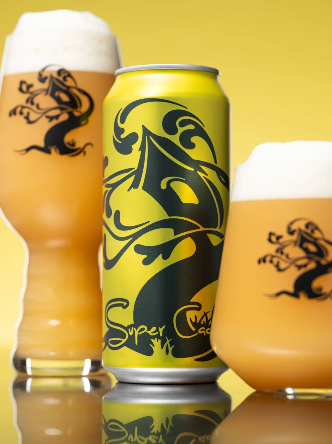 It's been well over a year since we last saw this Cashmere-forward gem in our coolers.

Super Cachet is back after a long hiatus; it's nothing short of a stunner with notes of key lime pie, potent citrus, pineapple cream, and frothy orange juice.

Ev