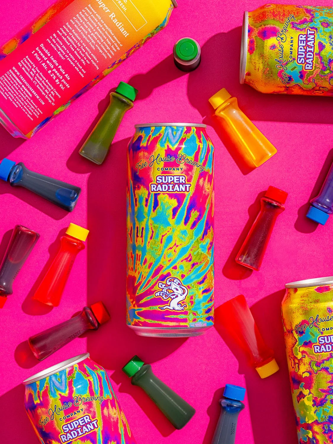 Resurrected from the archives and looking and tasting magnificent, Super Radiant is BACK!

In this case, it's safe to judge a book by its cover. Super Radiant is immensely tropical thanks to thoughtful pur&eacute;e additions. These beers don&rsquo;t 