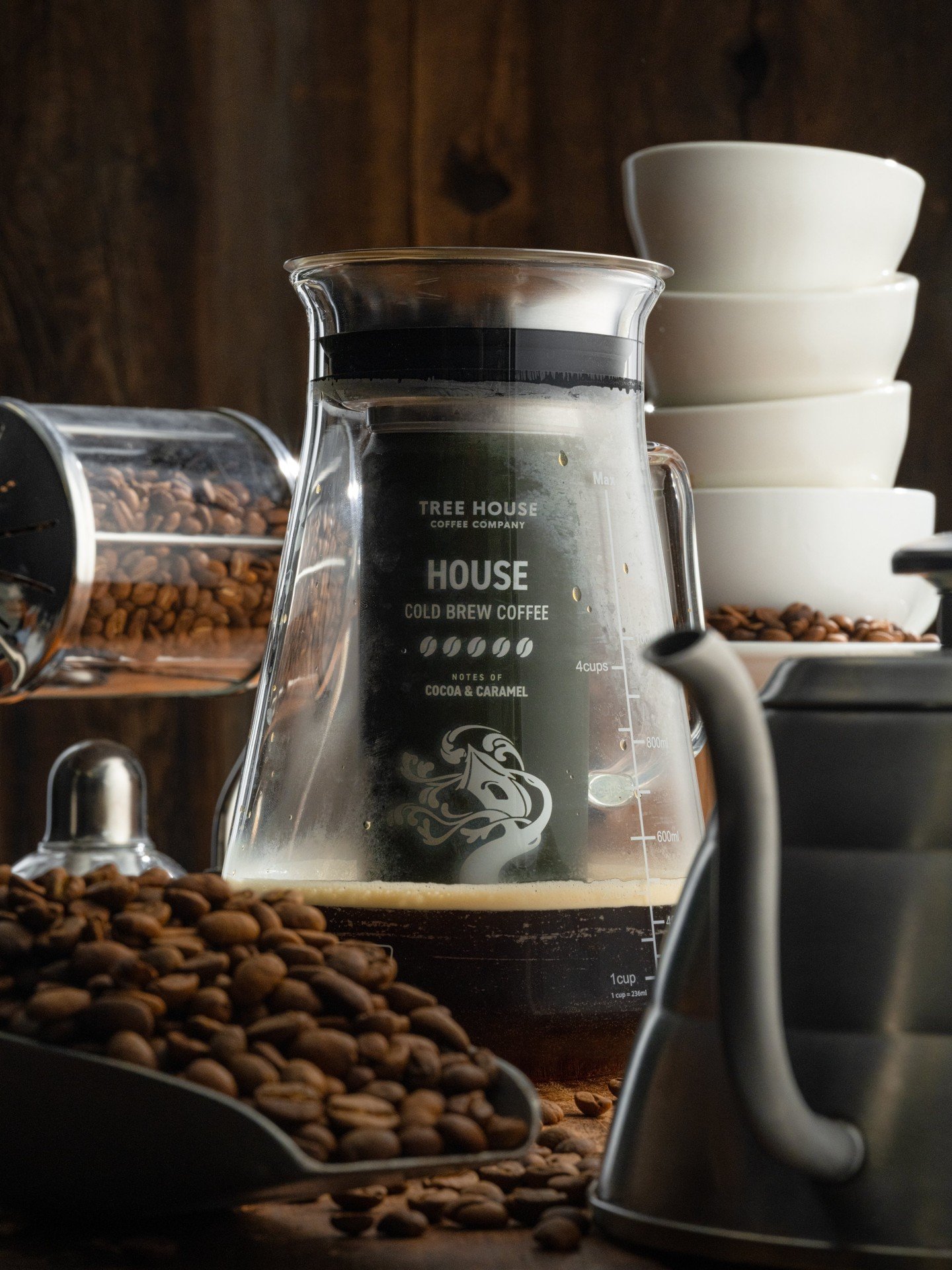 The sun peeked over the horizon, and we took that as a challenge. 🥊

House is a strong, smooth, cold brew. Crafted for happiness and getting after it.