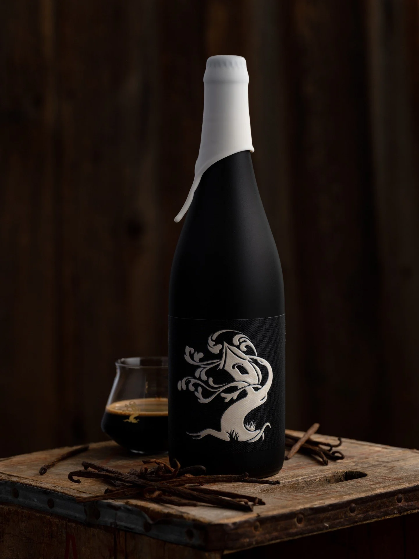 Vanilla. Bean. Truth.

The ultimate variant. Simple and expressive ingredients coaxed to be far greater than the sum of its parts.

Bourbon and vanilla-soaked fudge for days.