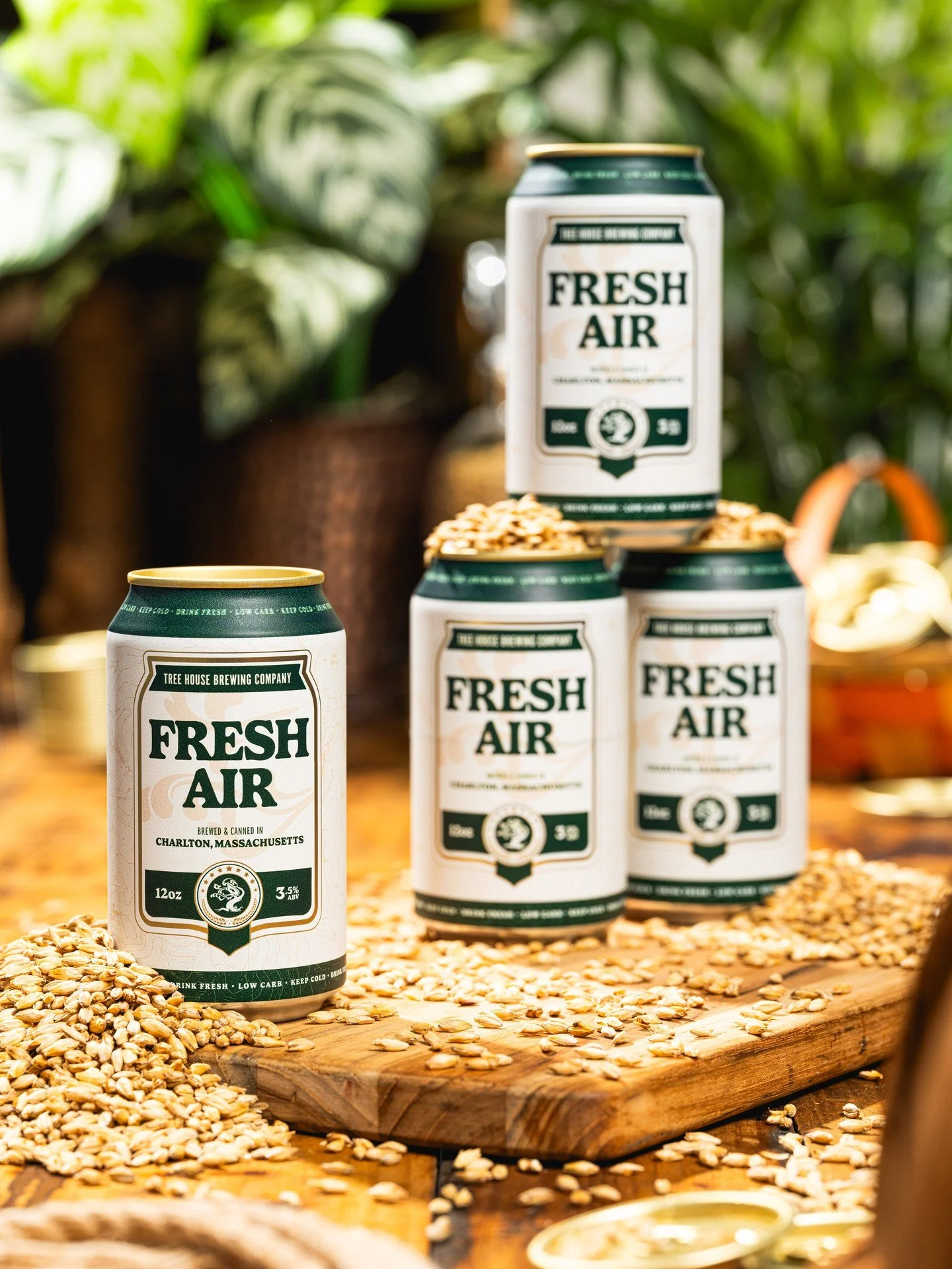 Let's start the day with some Fresh Air, shall we?

Light beer is back.  Fresh air is a supremely drinkable Lager weighing in at a sessionable 3.5% ABV.

Our industry has done a lot of heavy lifting to earn light lagers the respect they deserve in a 