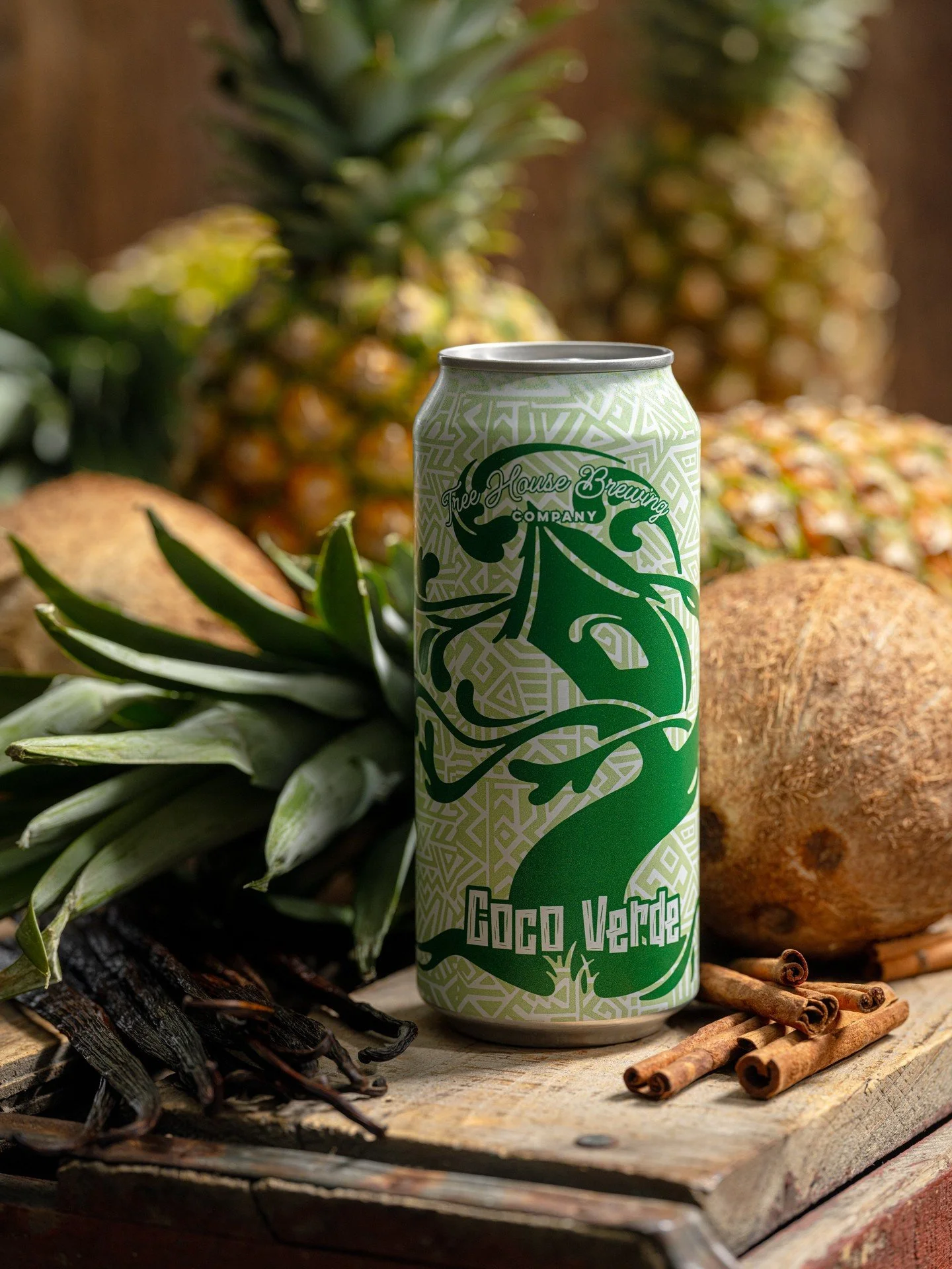 Green goes on vacation.

Coco Verde is Green blended with pineapple and coconut pur&eacute;e before being conditioned on fresh vanilla beans and cinnamon sticks!

This inventive IPA is modeled after tropical tiki drinks served with a dusting of cinna