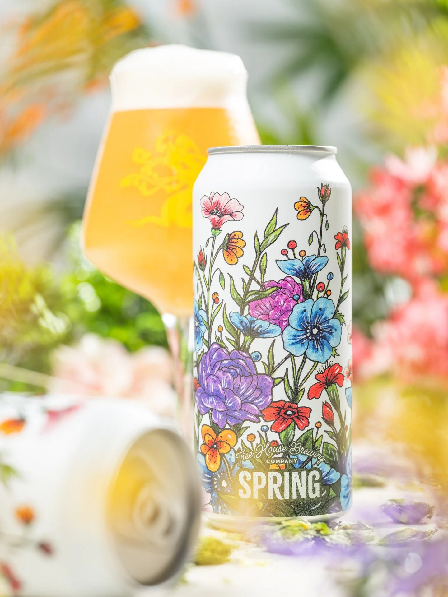 Spring returns this week, a welcome change we honor with our seasonal Double IPA. This beer captures the change of season in a profile that is at once intensely hoppy and incredibly soft and juicy. 

While recurring seasonals such as this are not sim
