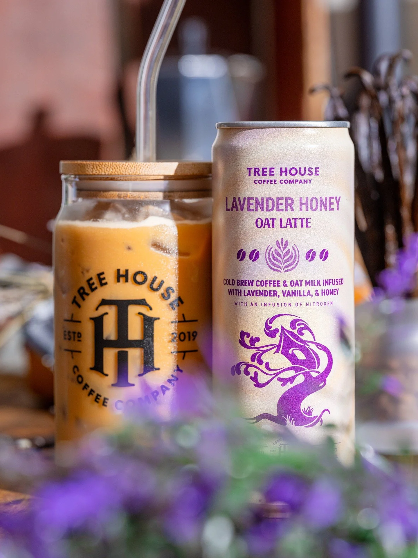 Lavender Honey Oat Latte is as dreamy as it sounds.

After blending our cold brew with our favorite oat milk, we fold in House-made lavender syrup, fresh vanilla bean, and floral honey.

It&rsquo;s creamy and caffeinated, with the mellow aroma of fre