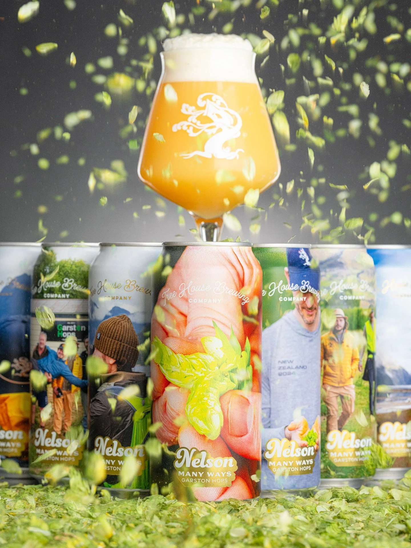 Nelson Many Ways bursts with notes of tropical white-fleshed fruits such as sweet mangosteen and lychee. These sweet aromas are balanced by a floral note unique to their terroir, reminiscent of white needle tea.

Nature vs. Nurture.

Our Many Ways se