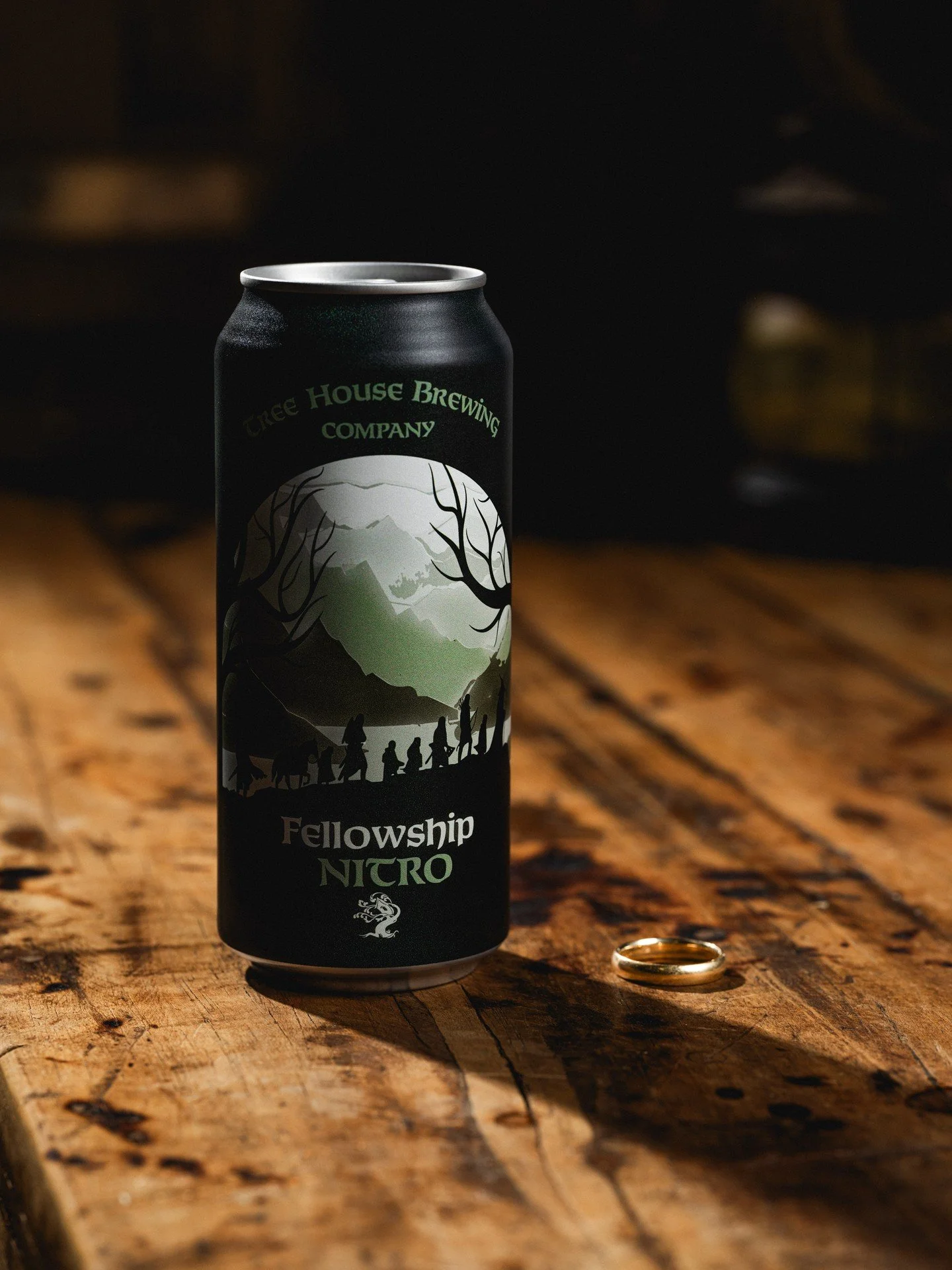 Fellowship Nitro lets you pour a proper pub pint at home.

Our London Porter carries notes of baker's chocolate, caramel malts, roasty coffee, and molasses-drizzled toast, all under a thick cap of foam. The Nitro carbonation is the quiet magic on a f