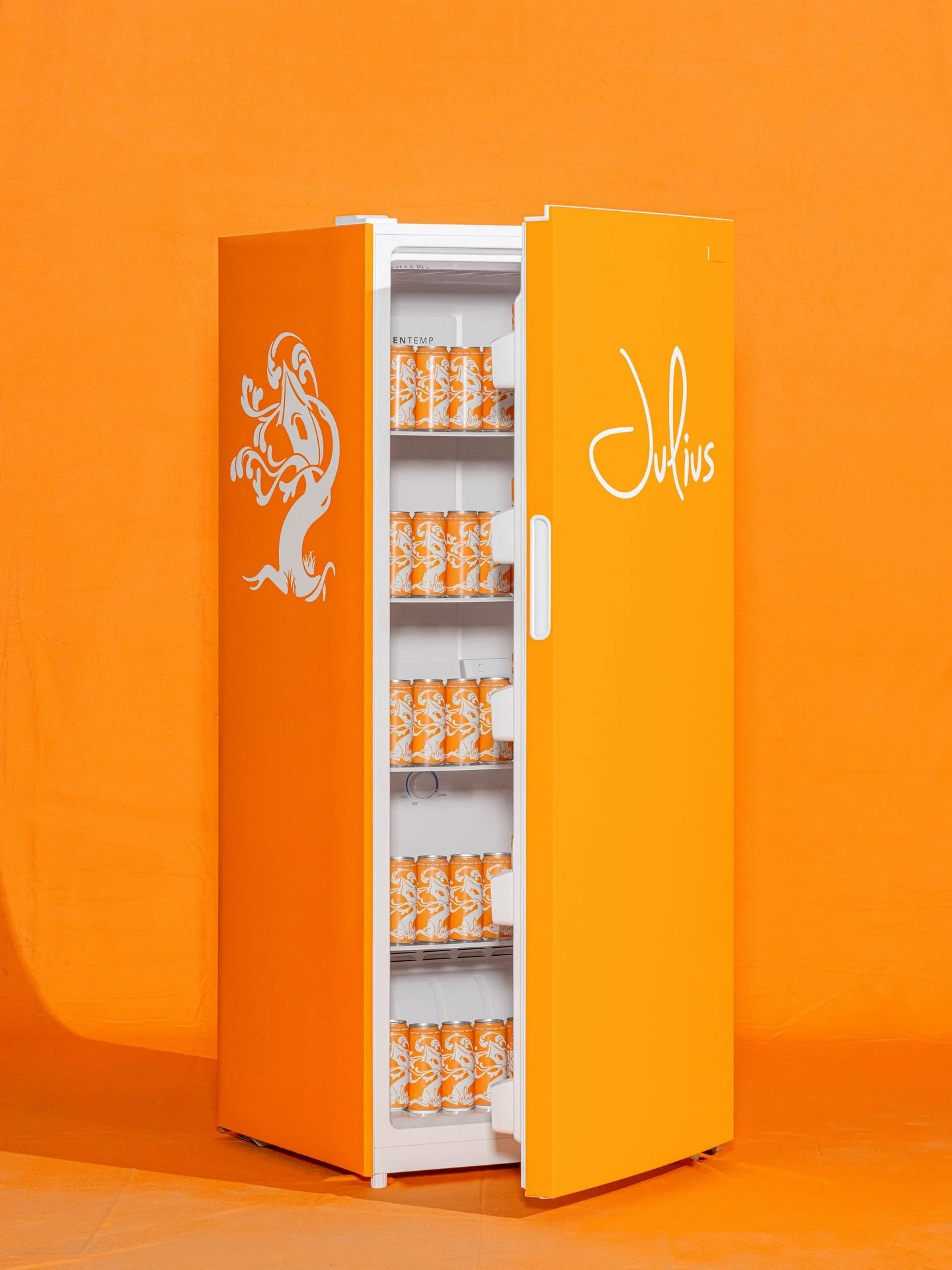 Hey gang, Tree House Fridge Company is giving away this beauty, and you need it!

This is what you MUST do to enter (invalid entries will be removed prior to the drawing):

1. Like this post
2. Follow @treehousereleases
3. Tag 3 friends in the commen