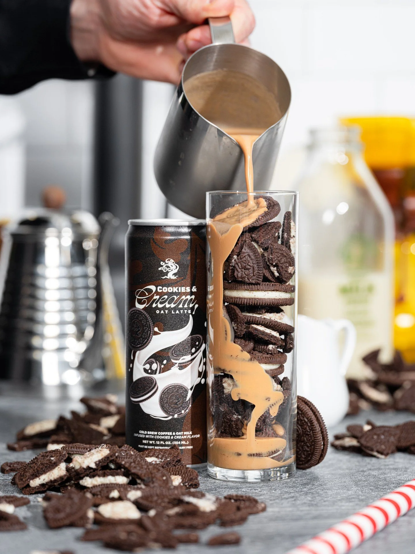 We've got cookies on the mind, so we whipped up a fresh batch of our Cookies and Cream Oat Milk Latte!

We make our own chocolate syrup from Ghanaian cacao nibs, use freshly scored vanilla beans, and the creamiest oat milk for this runaway hit. It ta