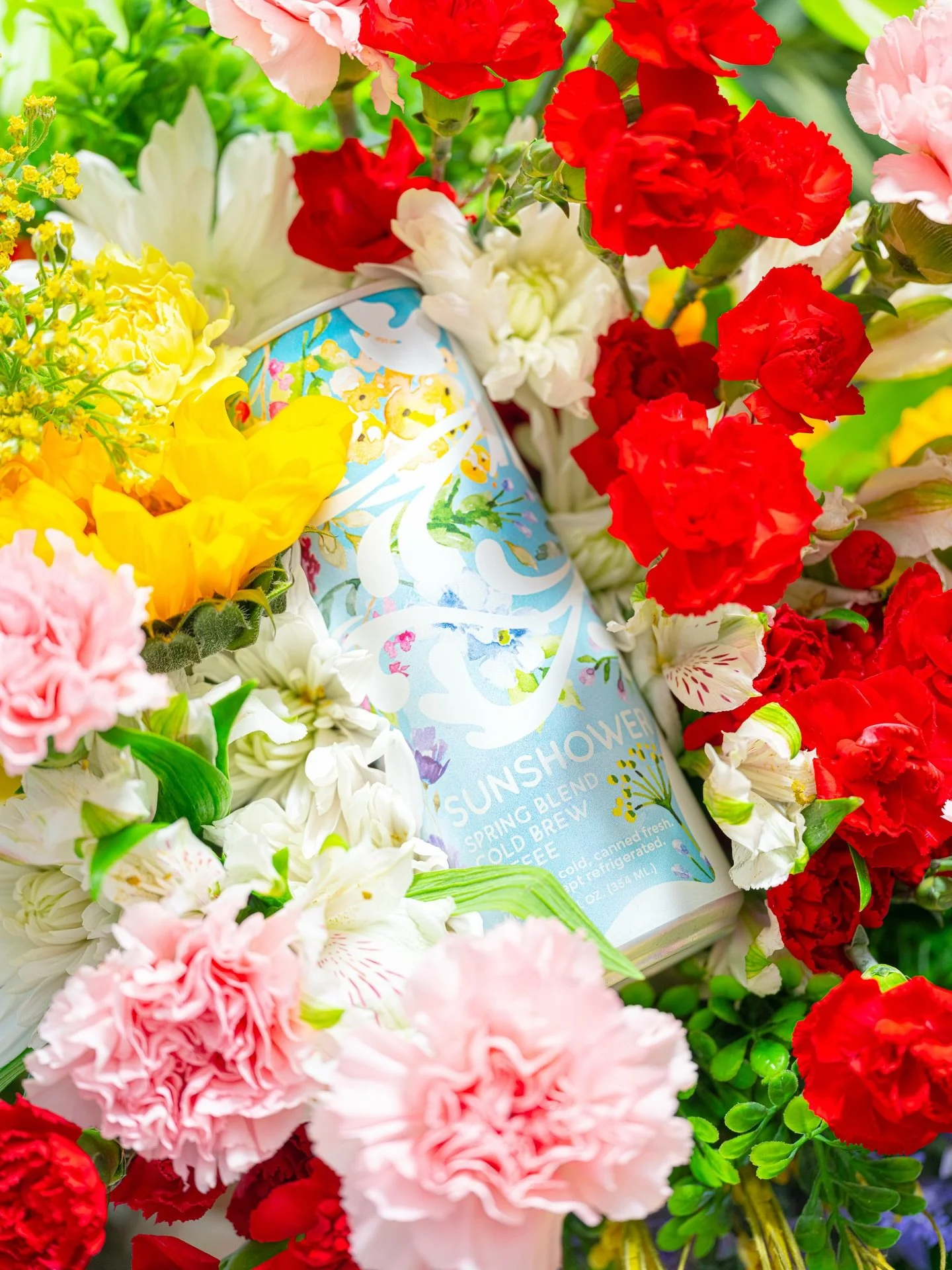 Sunshower is a magical little cold brew utilizing a Colombian honey-processed red bourbon bean and a naturally processed blend from Costa Rica.

It has a lively, eye-opening acidity that transitions into a mild sweetness with notes of honeysuckle. It