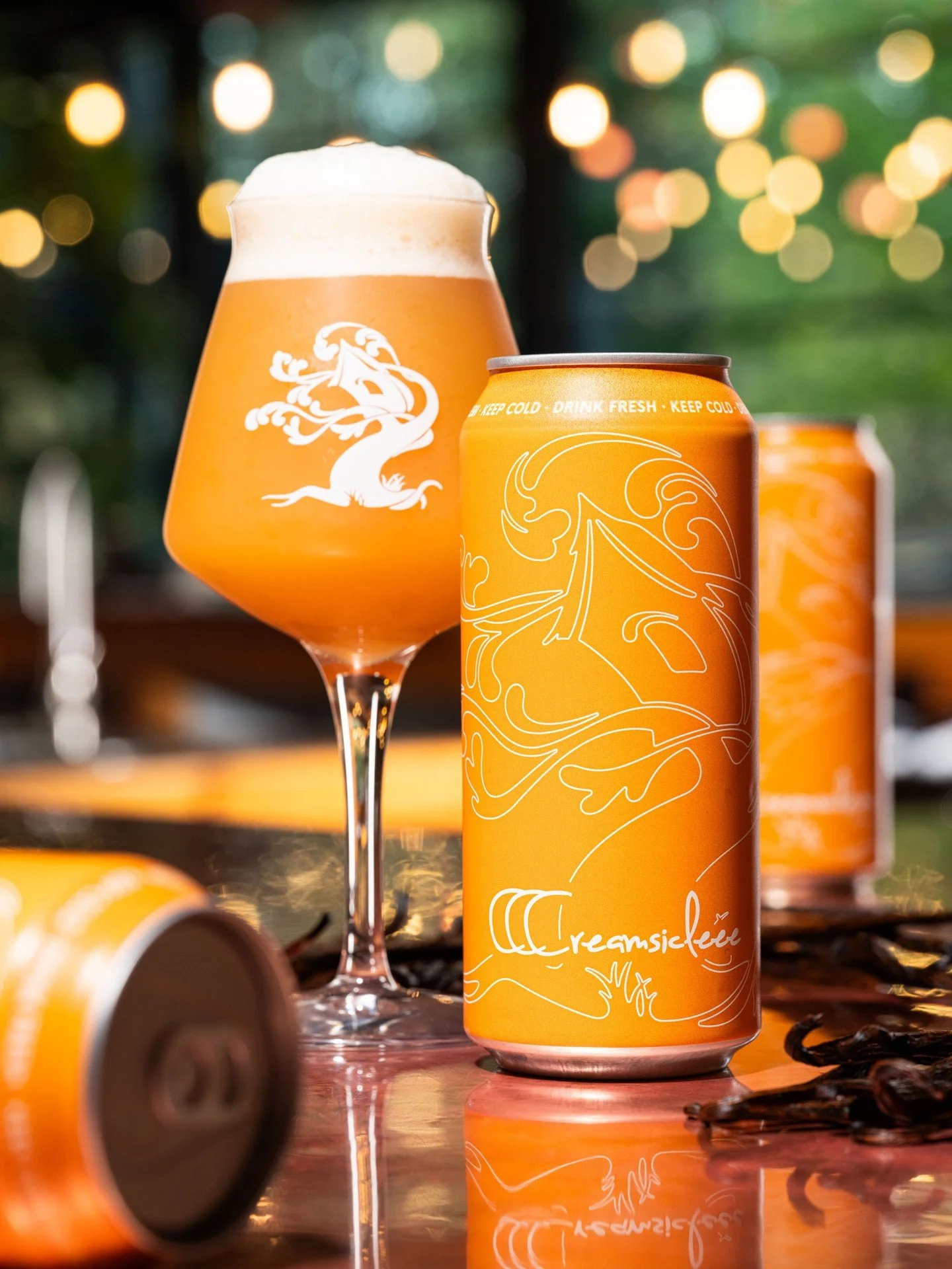 🪣 of Vanilla Bean for days. 

CCCreamsicleee is Julius conditioned on a staggering amount of vanilla beans, transforming its juicy citrus character into an ode to ice cream pops!

Using real vanilla, cut and bagged in-house, makes all the difference