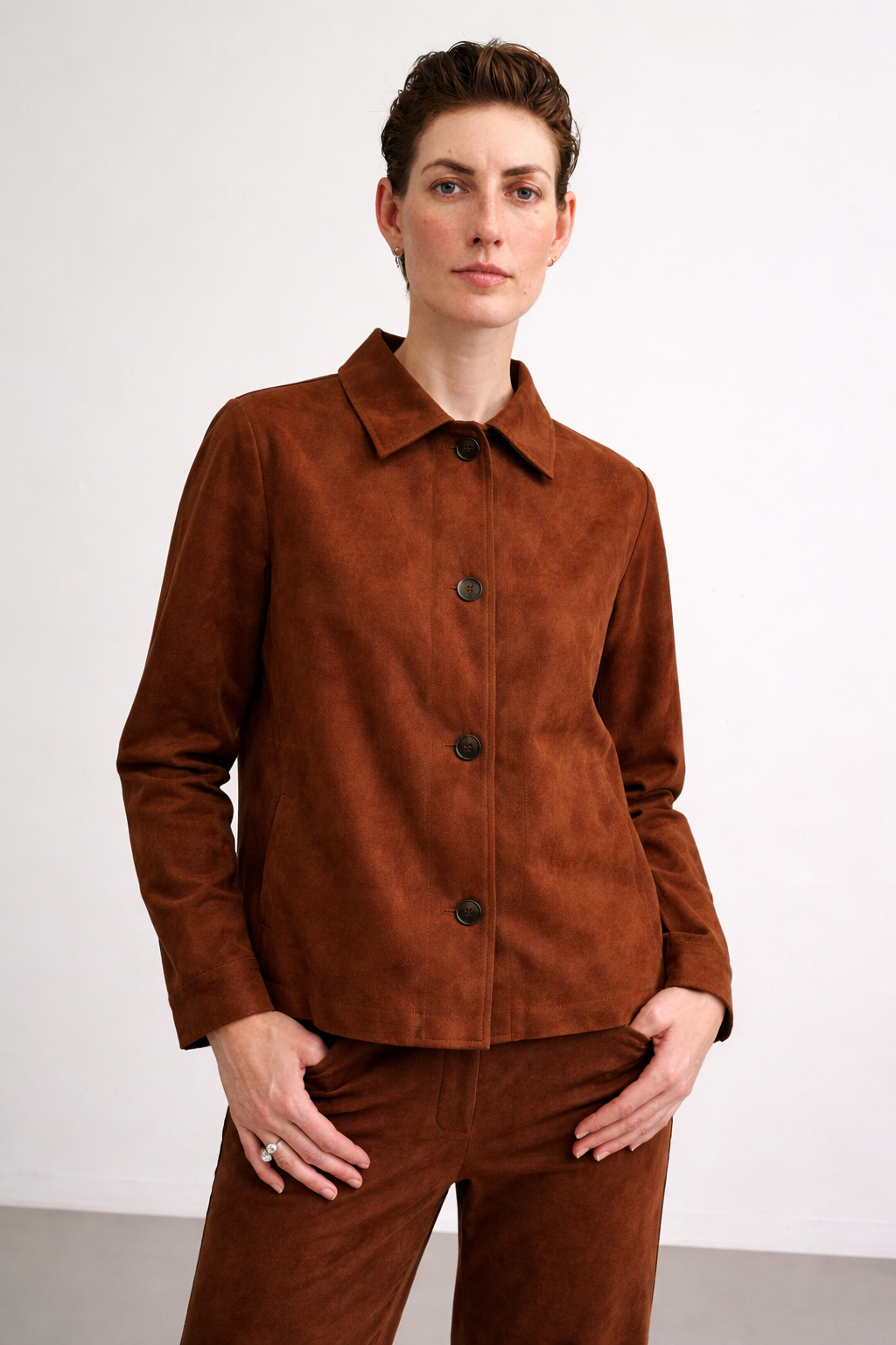 Helen - Veganes Leder Antik.png