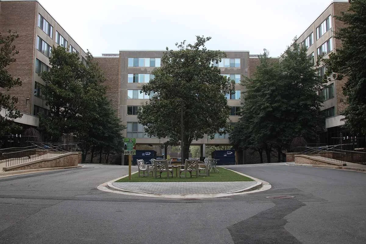 Resident assistants reflect on online semesters, lack of campus housing