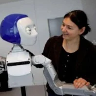 Rapport d’étonnement sur l’intervention du Prof. Adriana Tapus “Les opportunités et les challenges de la robotique assistive” lors de l’événement public du Robotics by Design Lab 
